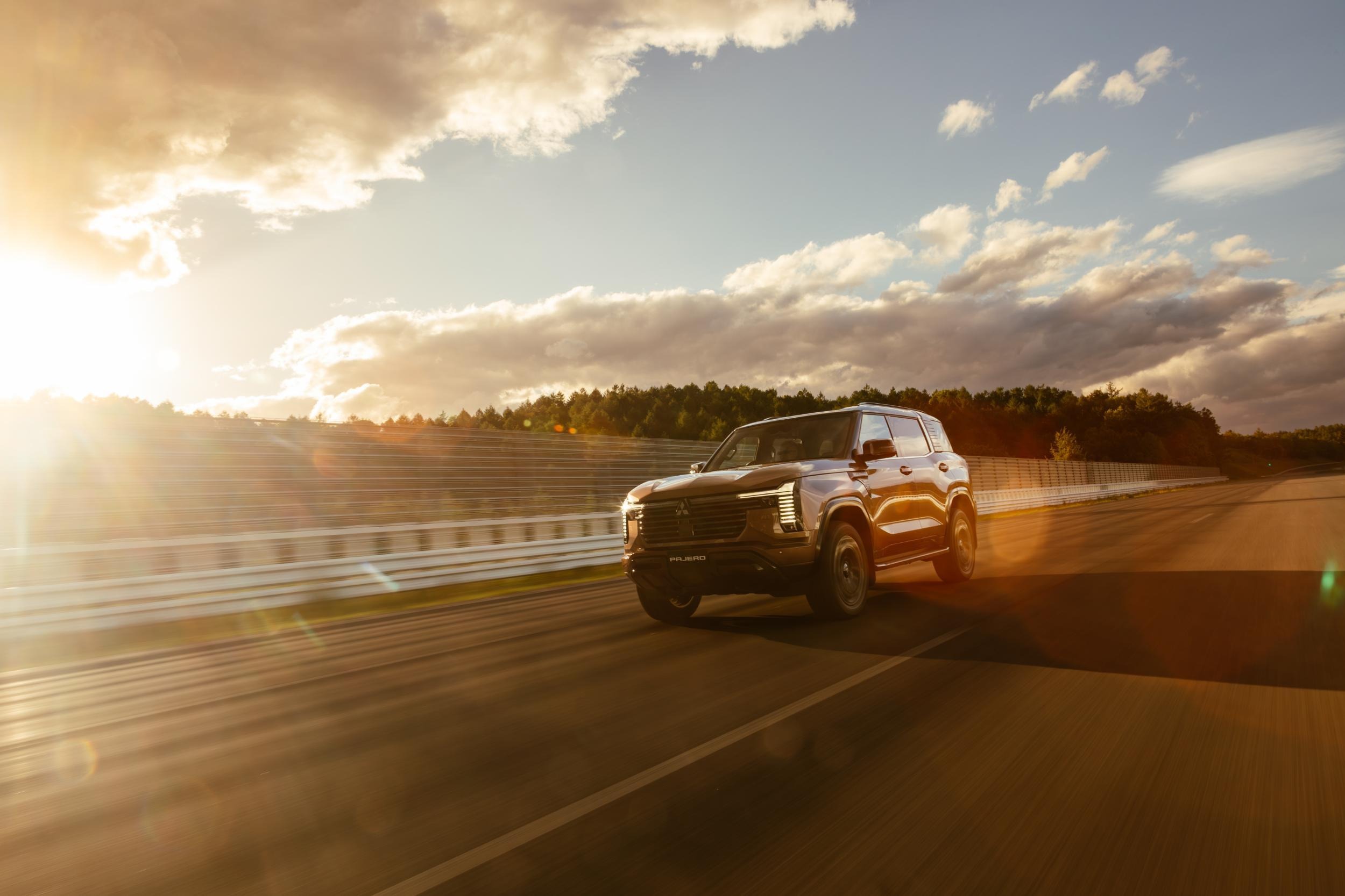 2027 Mitsubishi Pajero Exterior - Australia (90)