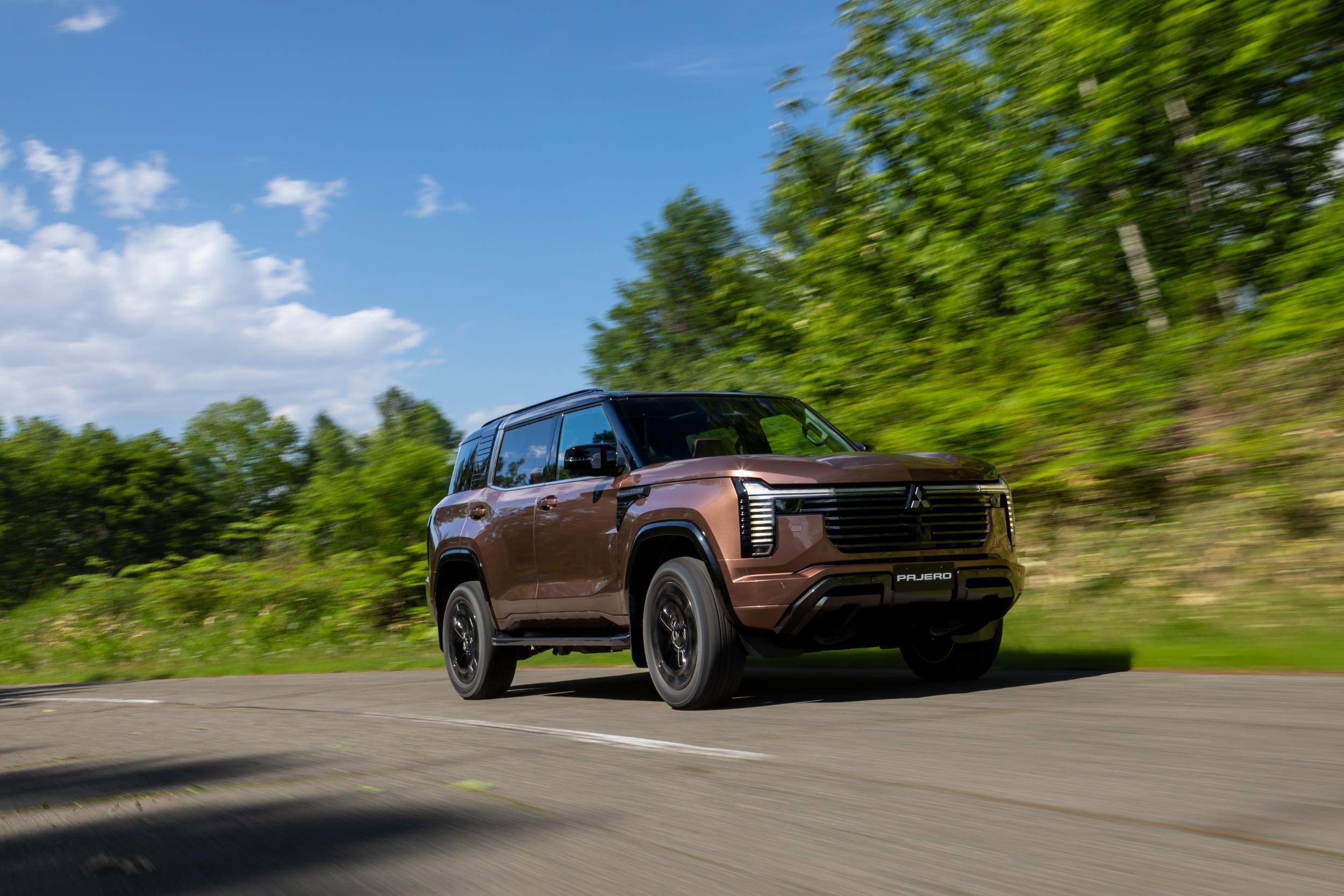 2027 Mitsubishi Pajero Exterior - Australia (97)