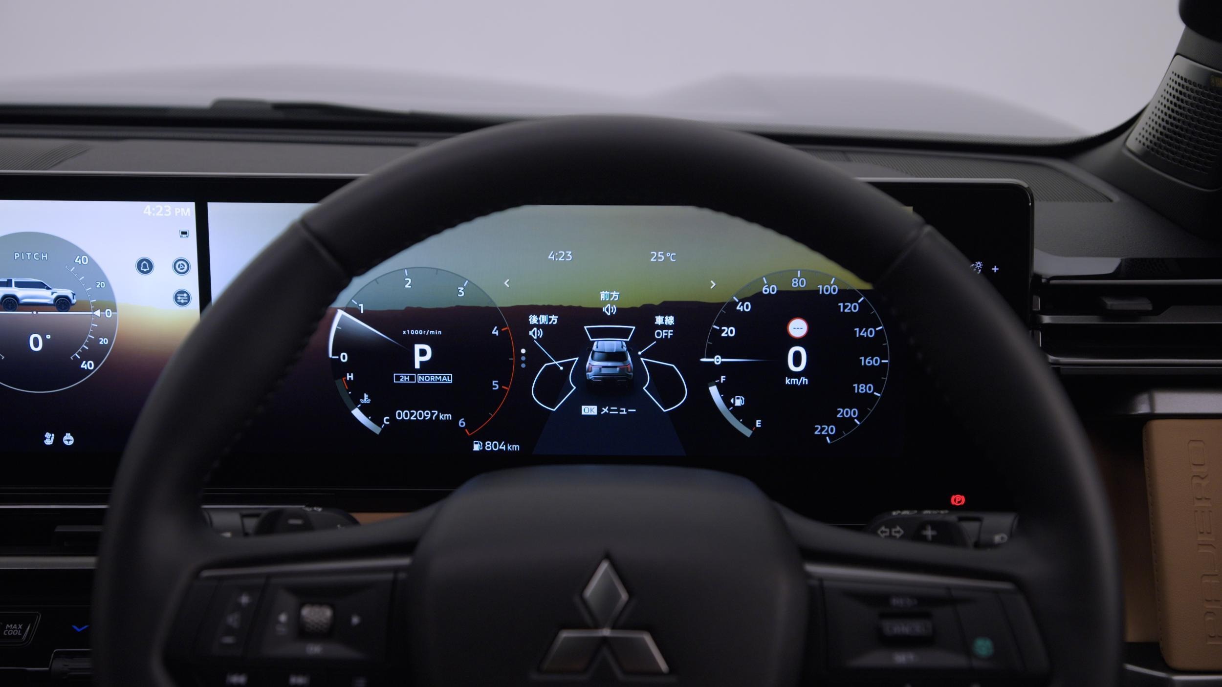 2027 Mitsubishi Pajero Interior - Australia (16)
