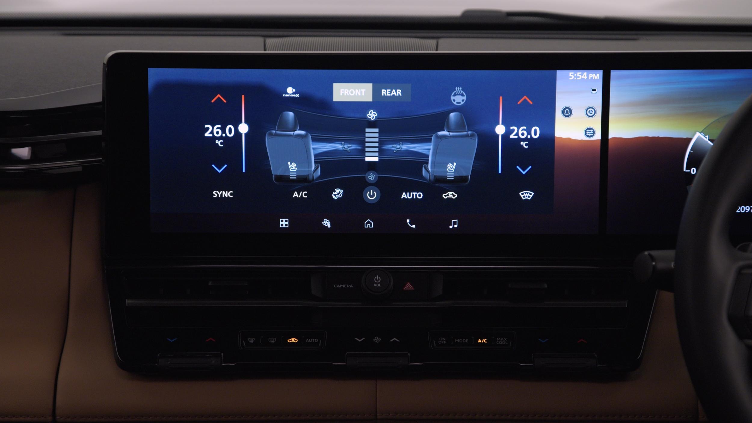 2027 Mitsubishi Pajero Interior - Australia (23)