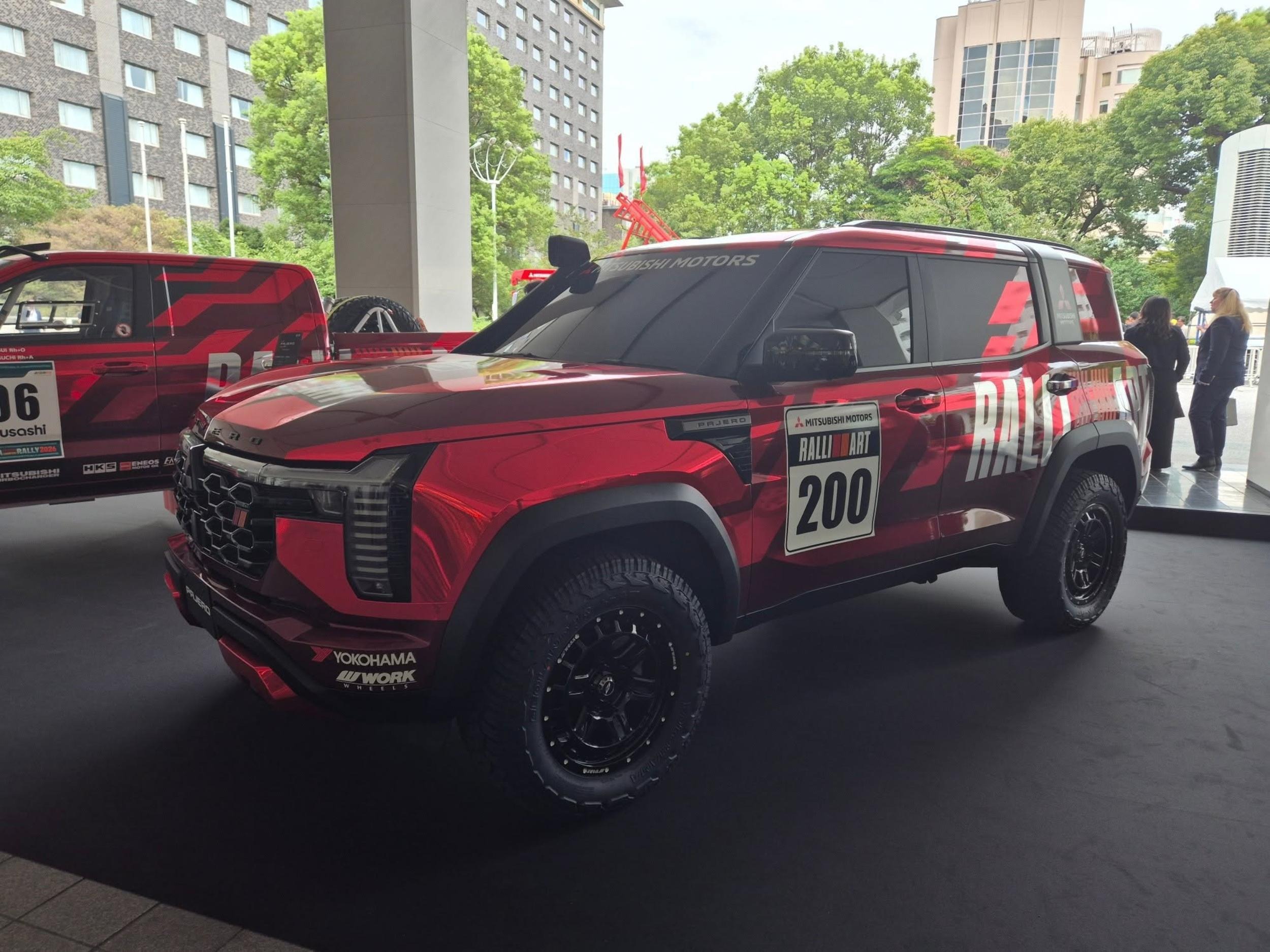 Mitsubishi Pajero Rally Concept (1)