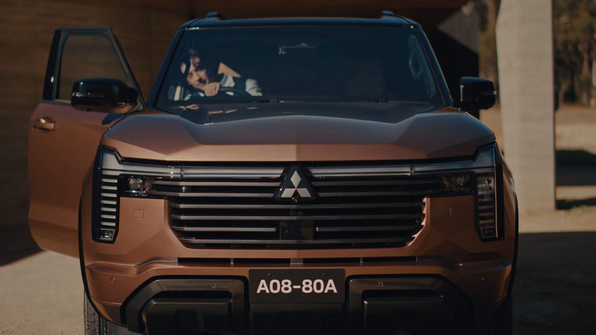 2027 Mitsubishi Pajero (25)
