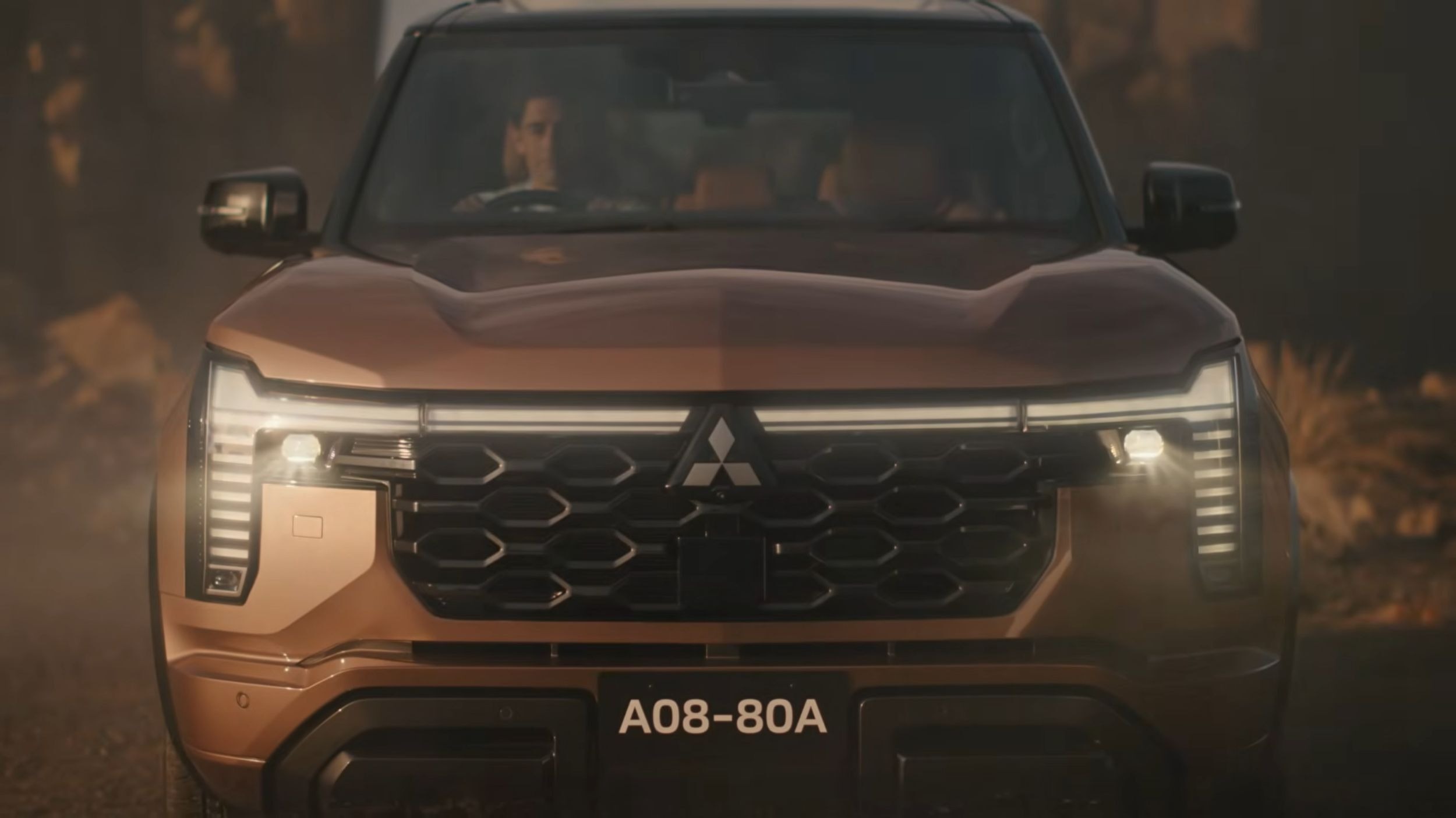 2027 Mitsubishi Pajero (26)