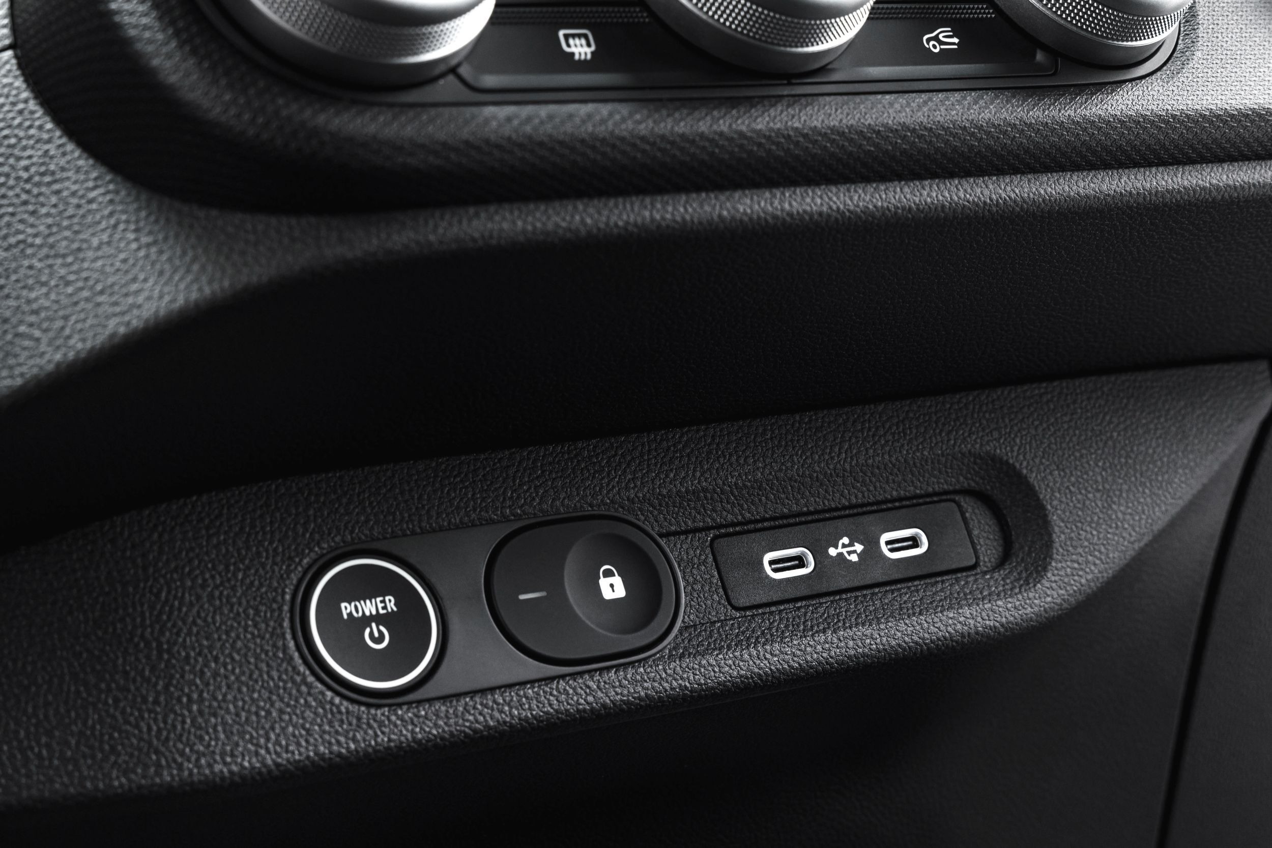 2027 Dacia Spring - Interior (28)