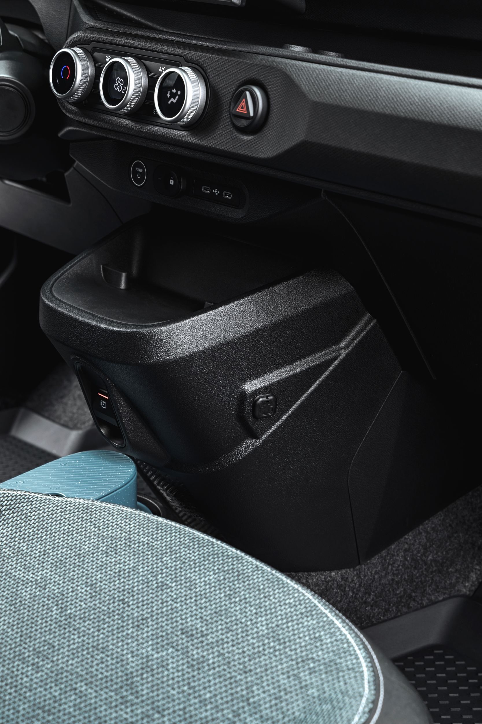 2027 Dacia Spring - Interior (32)
