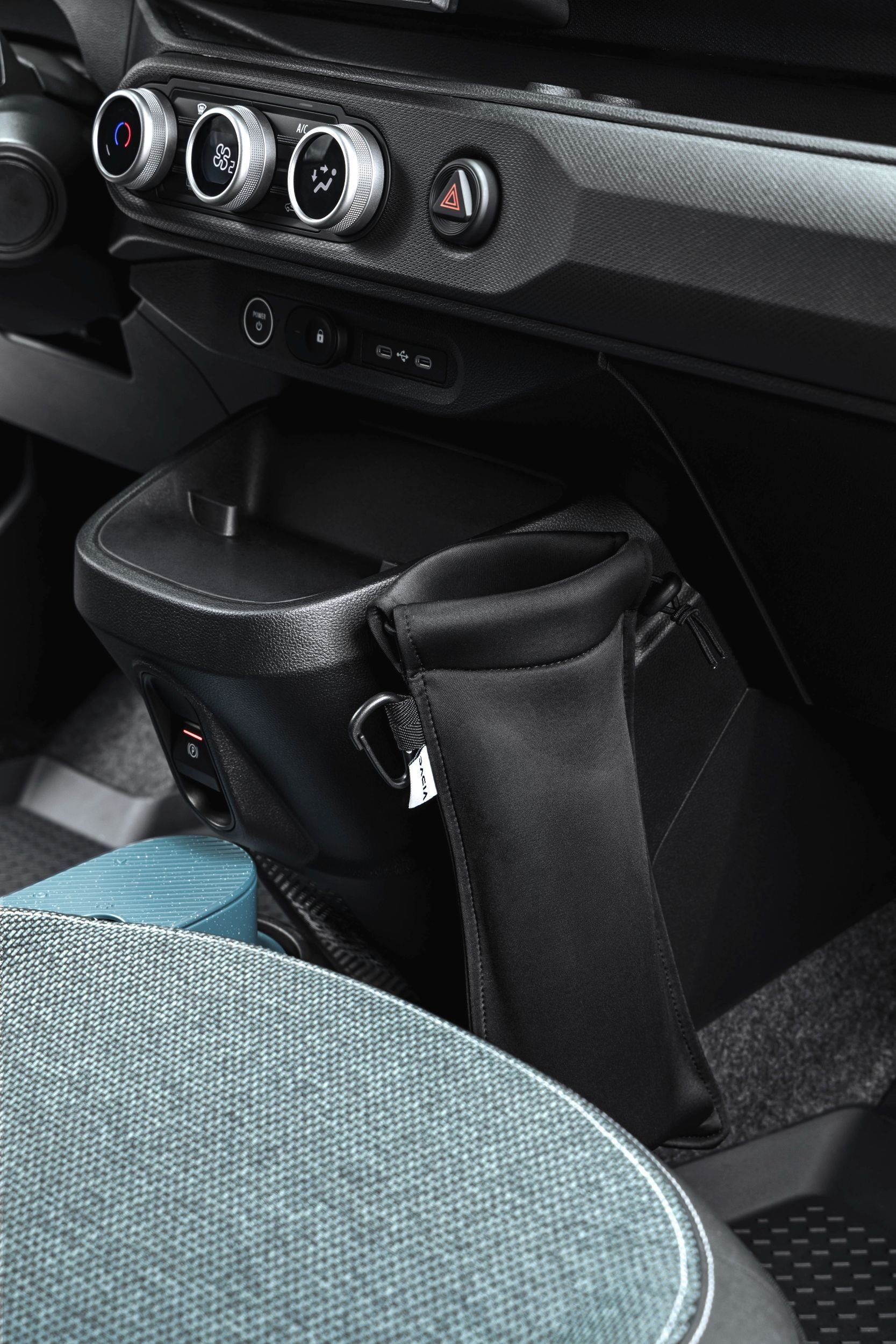 2027 Dacia Spring - Interior (34)