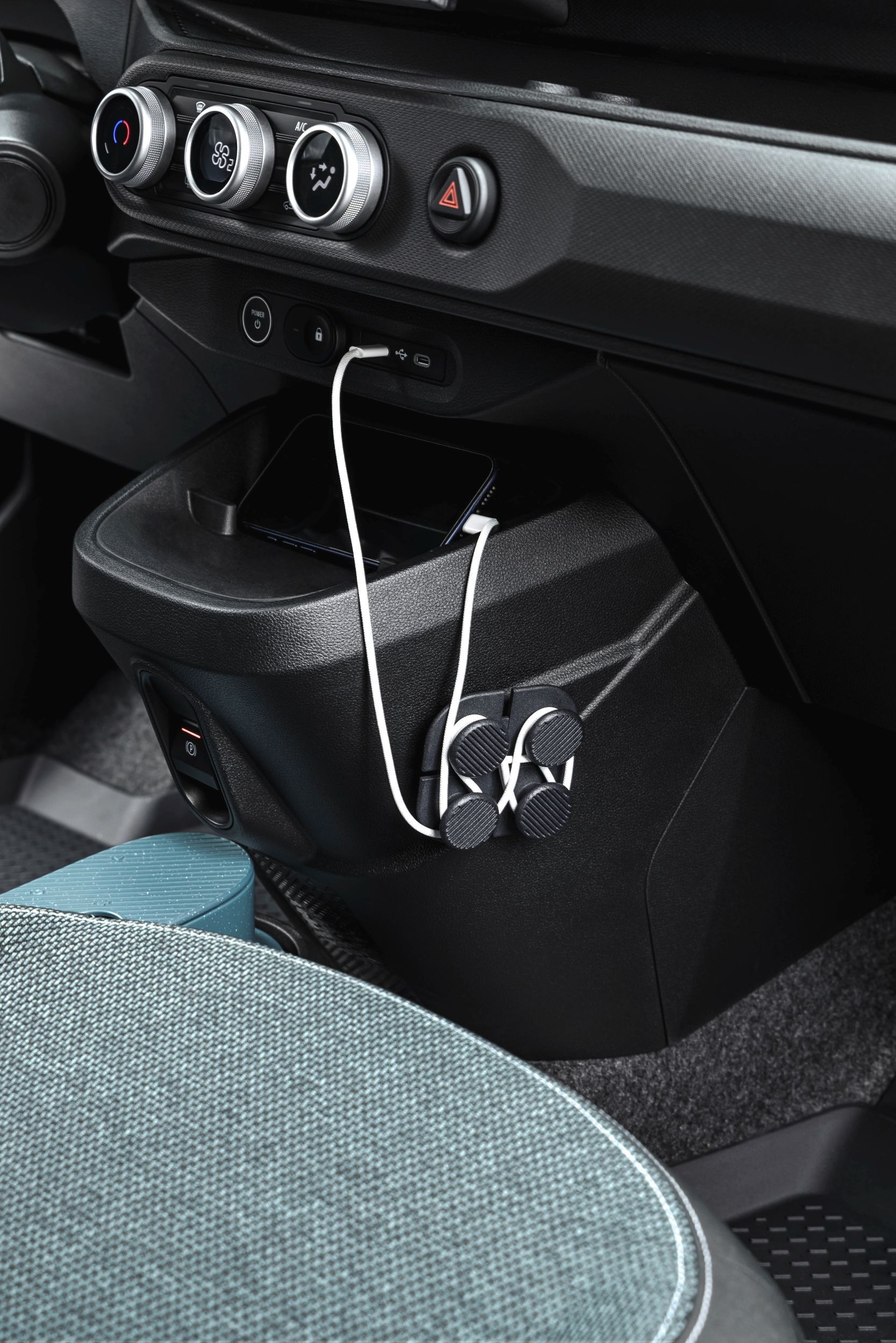 2027 Dacia Spring - Interior (35)