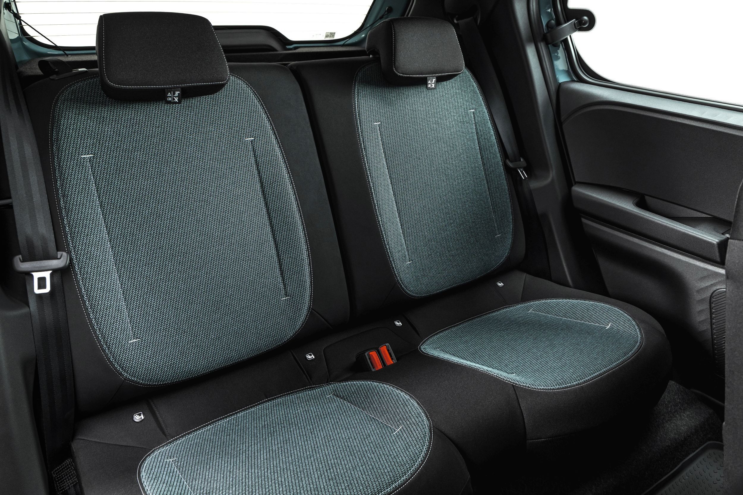 2027 Dacia Spring - Interior (47)