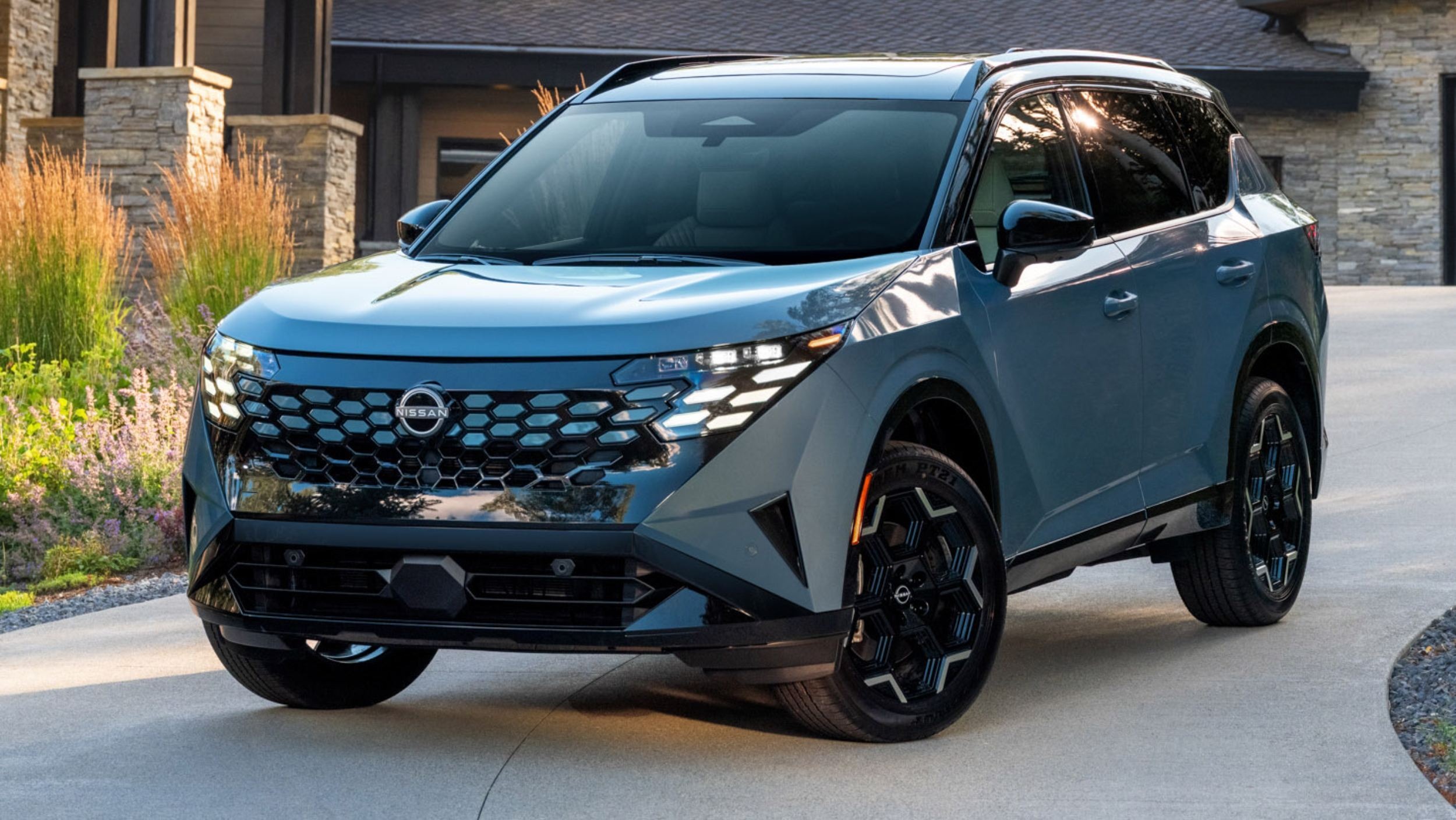 2027 Nissan Rogue Hybrid (18)