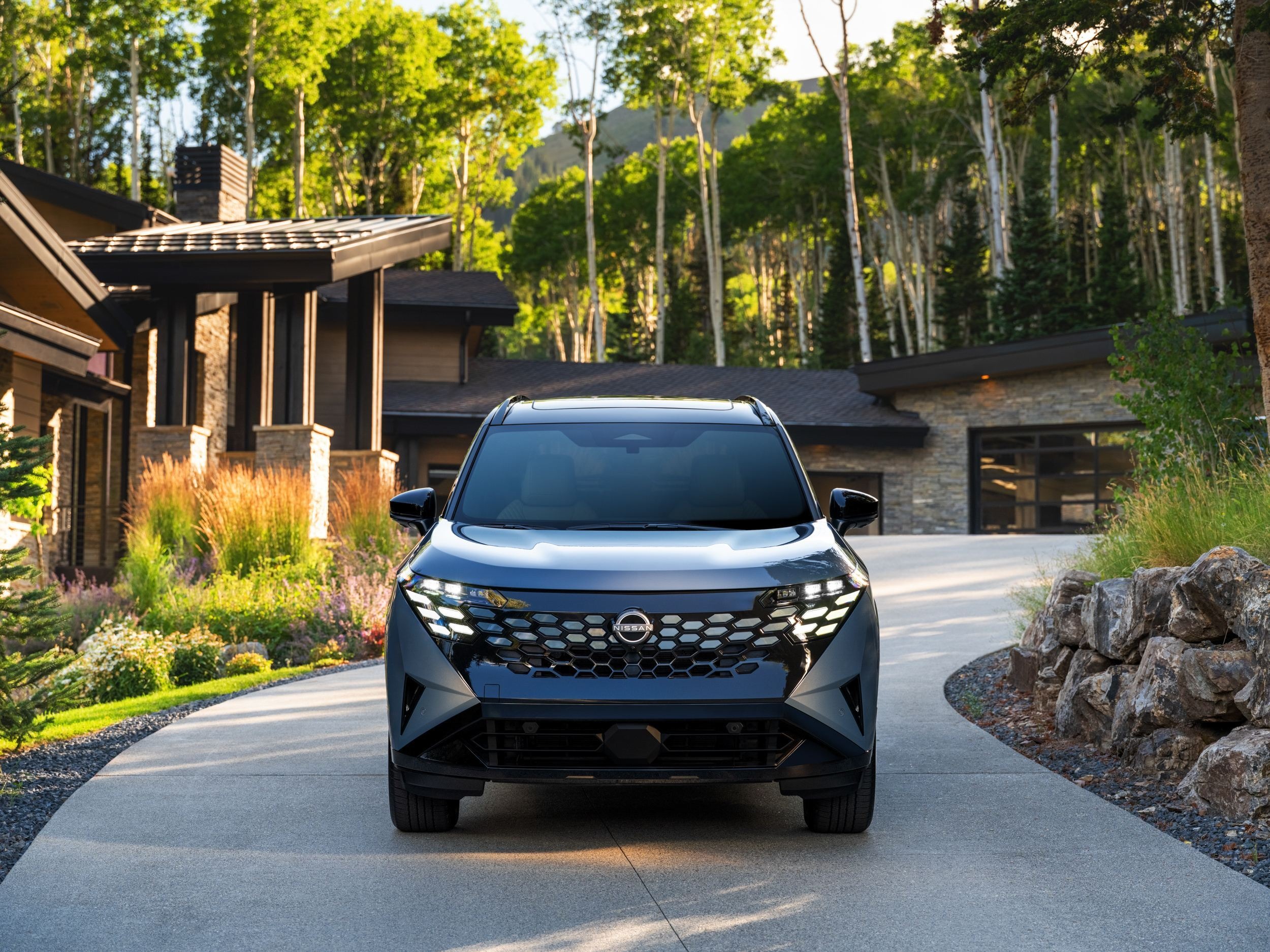 2027 Nissan Rogue Hybrid (19)