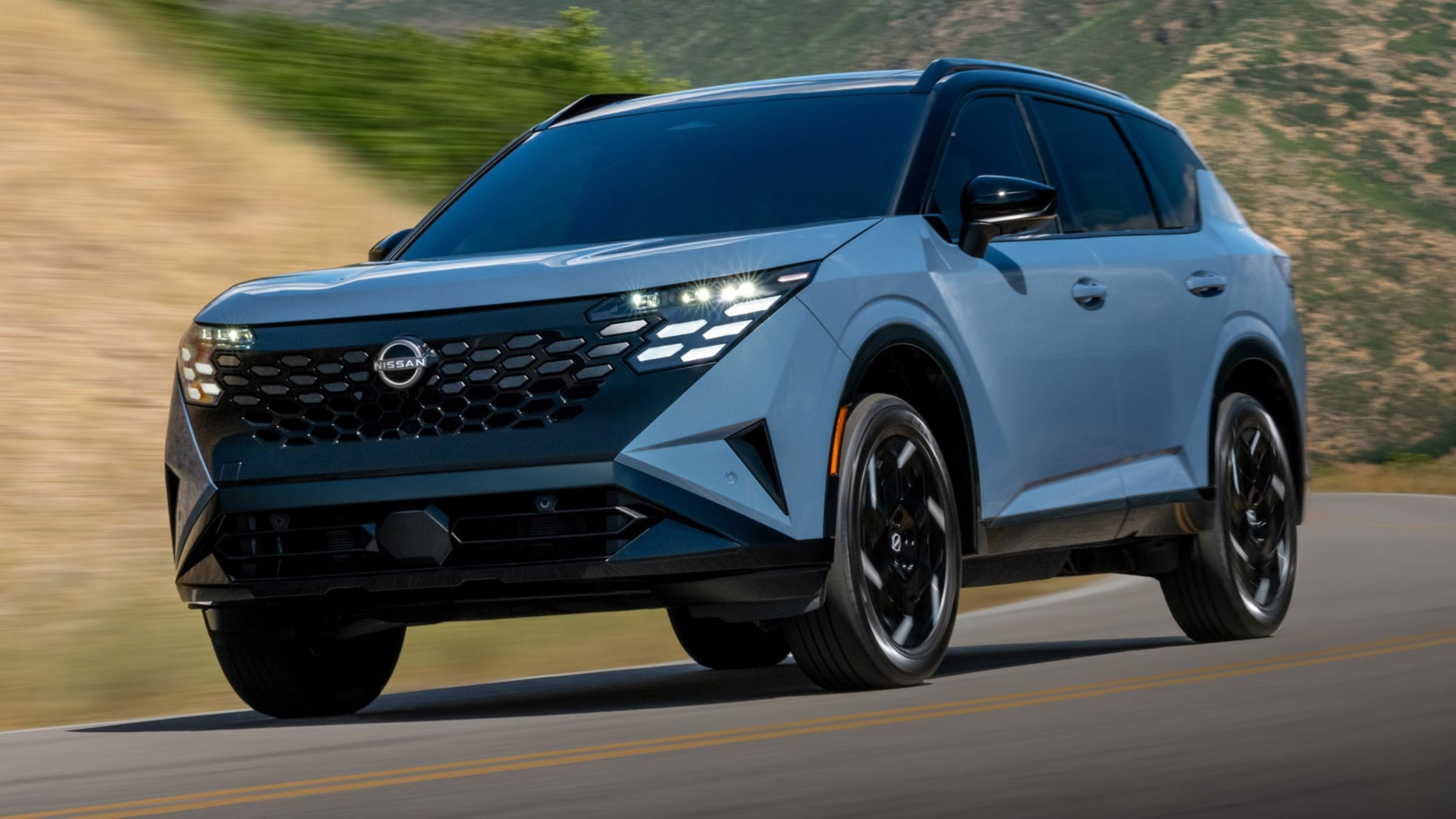 2027 Nissan Rogue Hybrid (3)