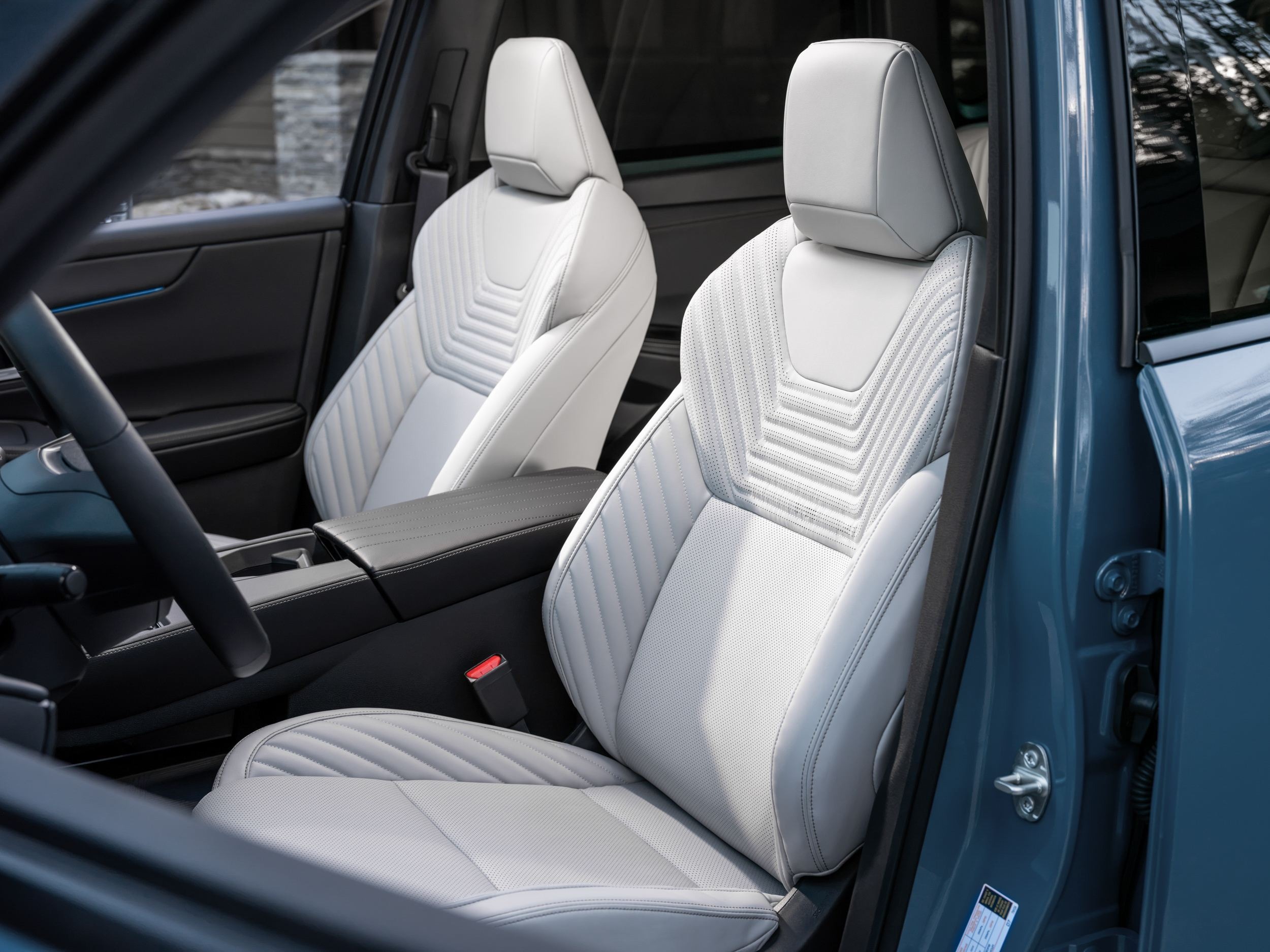 2027 Nissan Rogue Hybrid (48)