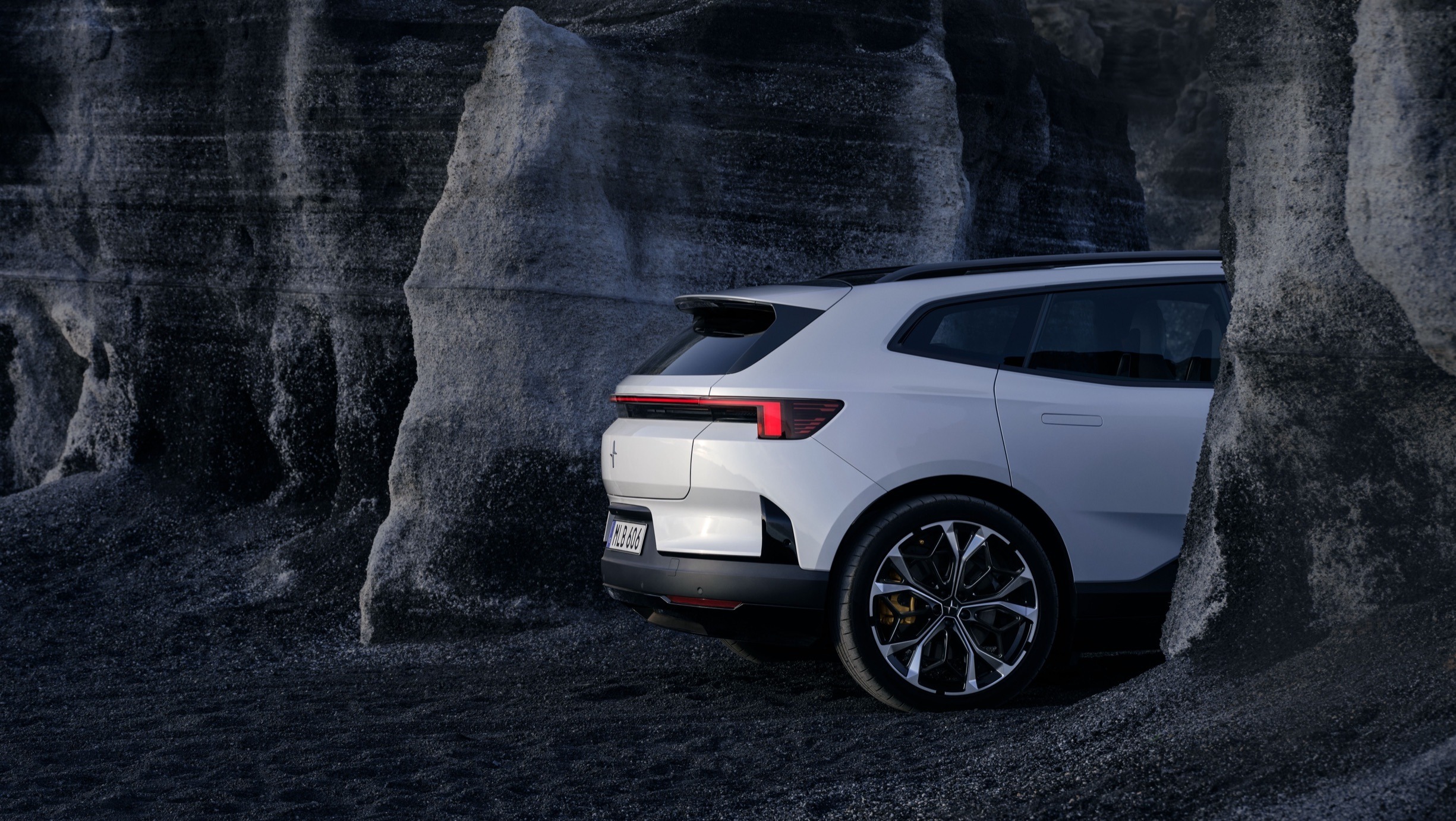 Polestar 4 SUV Sep 226100010