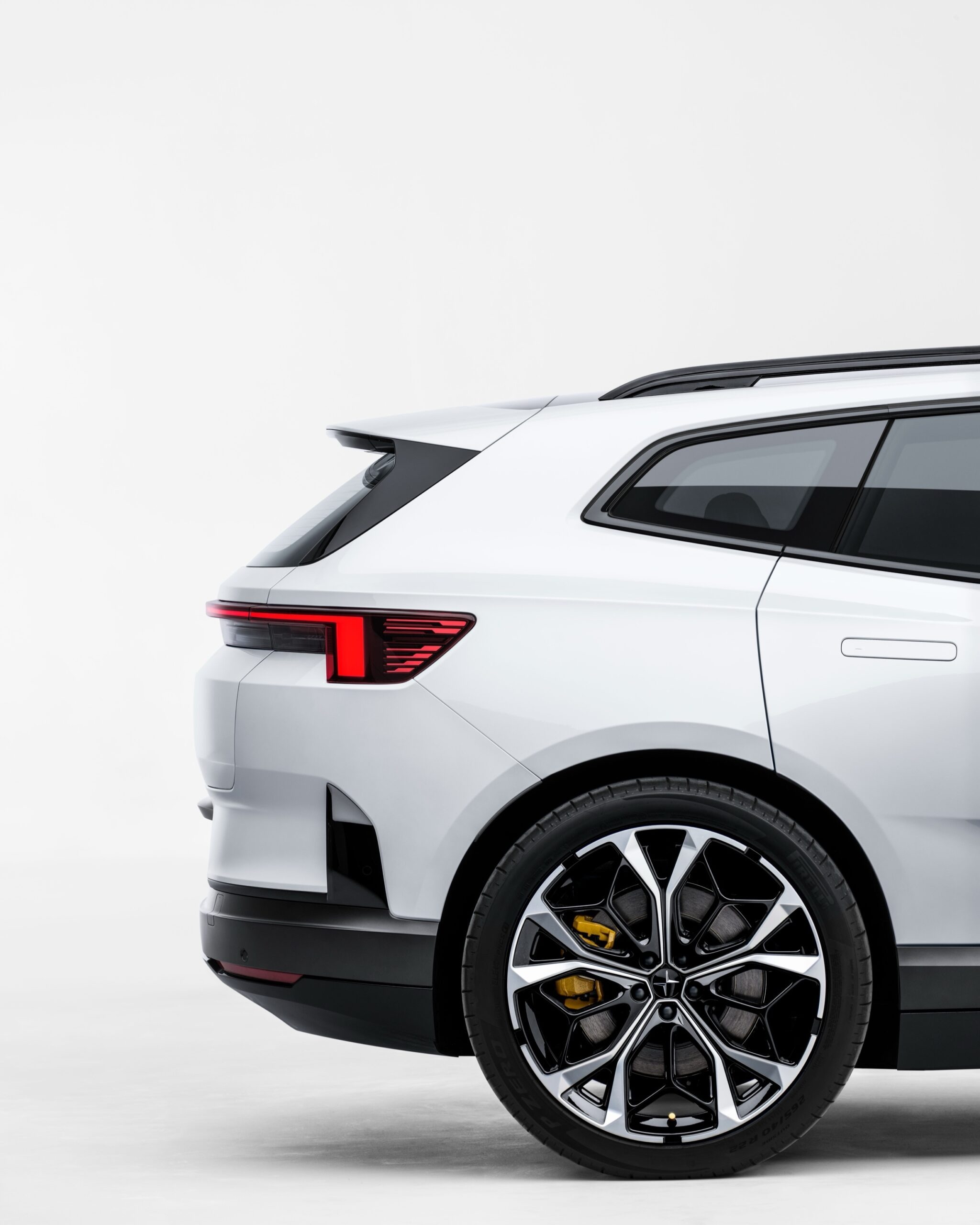 Polestar 4 SUV Sep 226100021