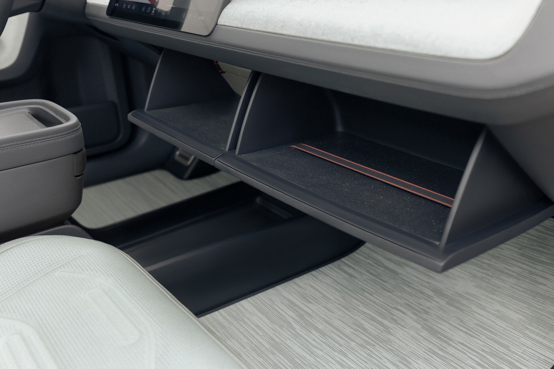 Rivian R3 0307 18