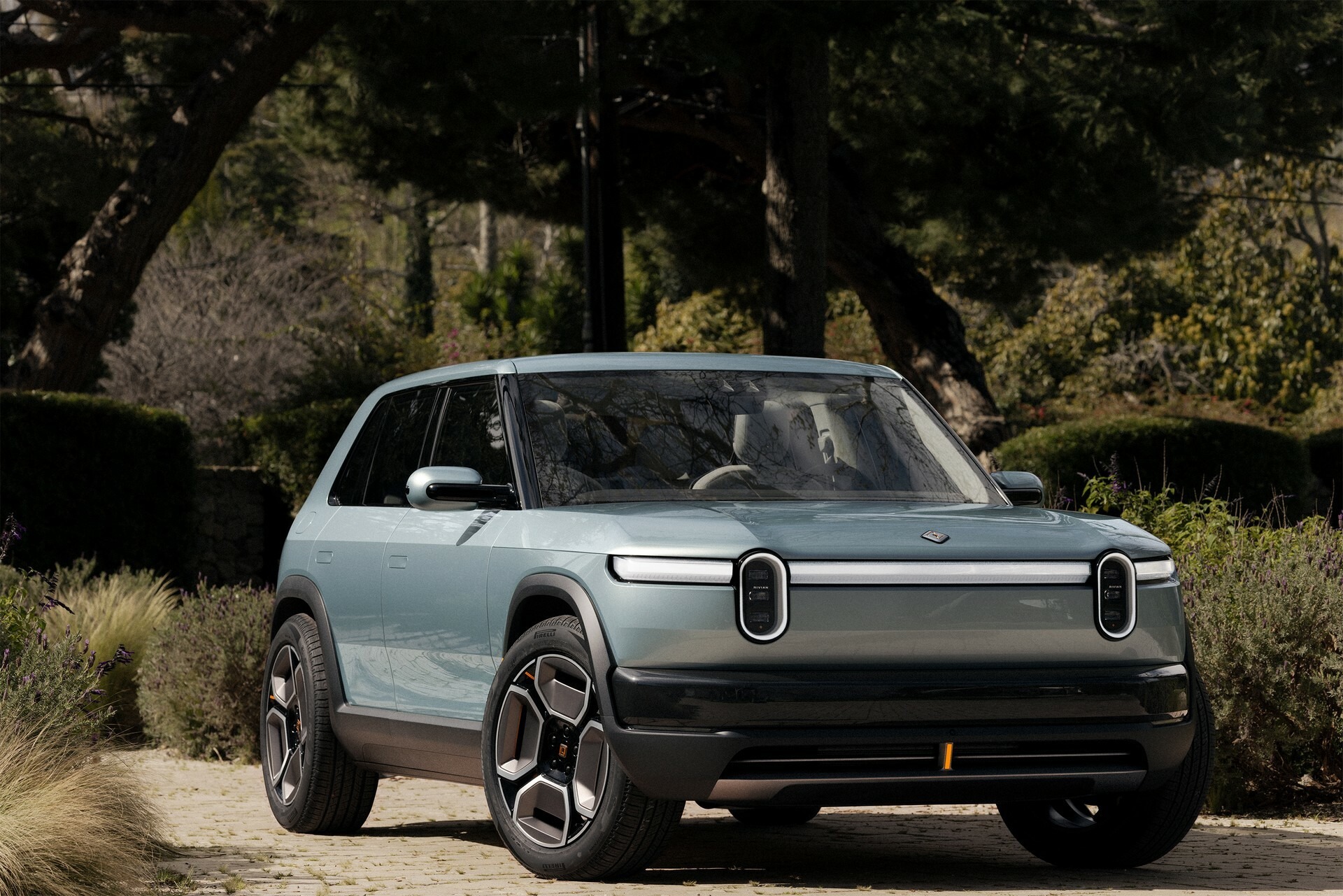 Rivian R3 0307 2