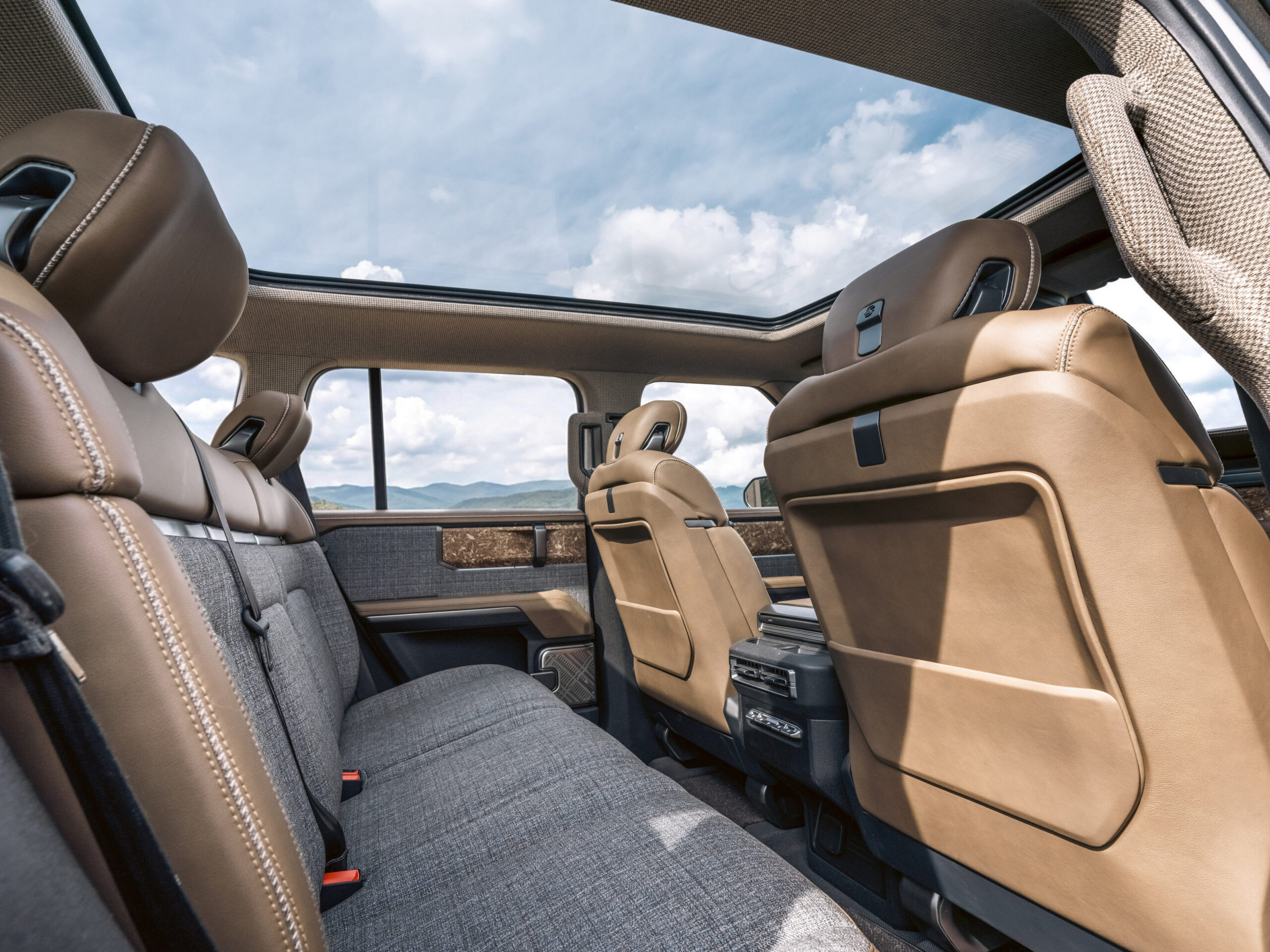 Scout Traveler Mountainside Concept 903 2