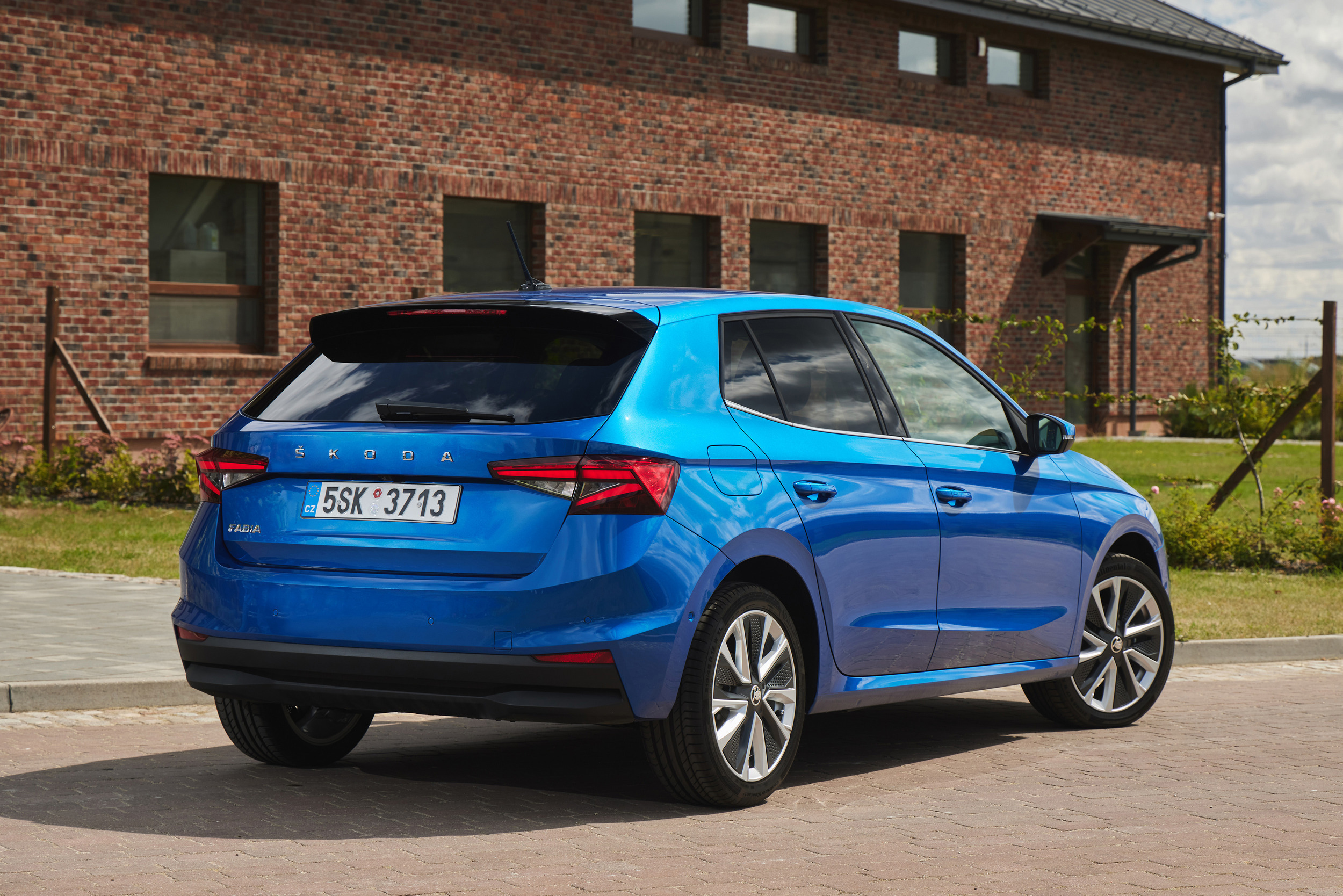 SKODA FABIA 907 101