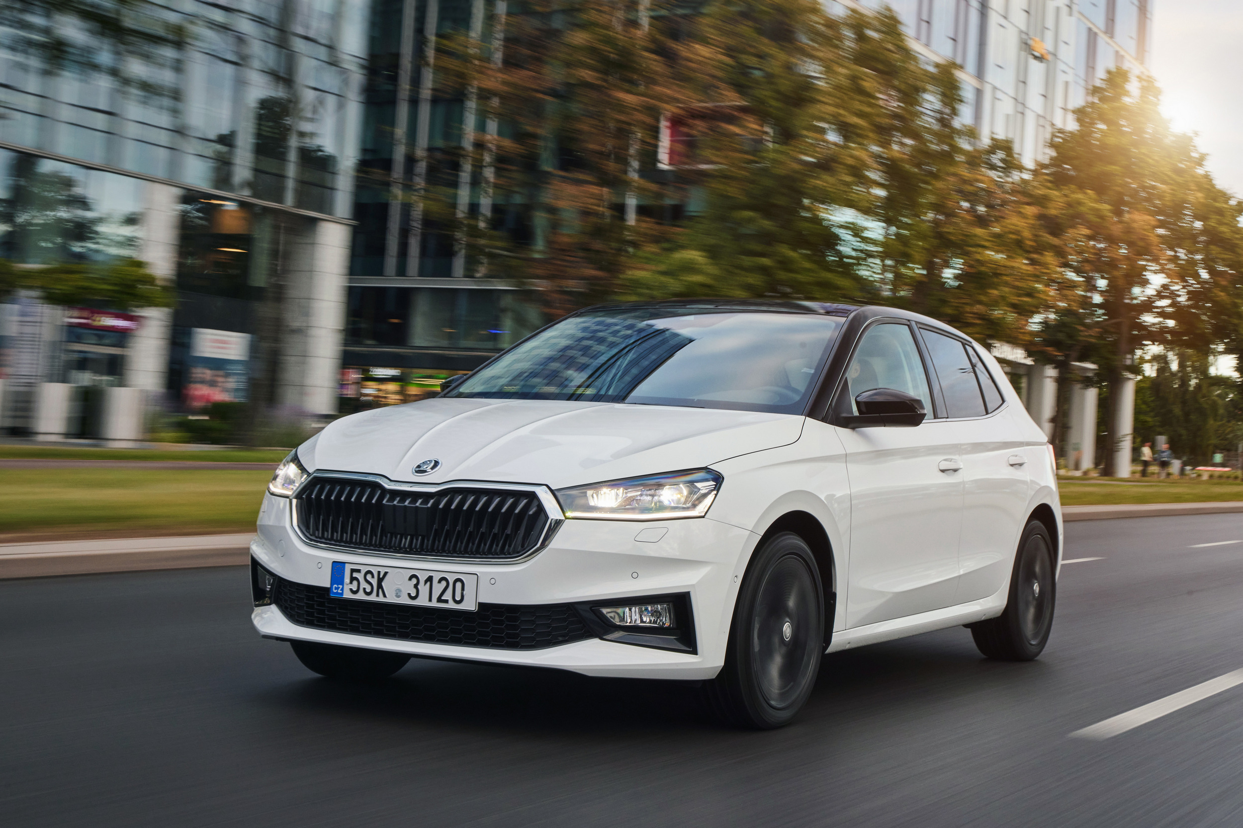 SKODA FABIA 907 104