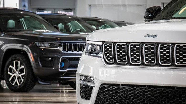 Jeep Grand Cherokee spring recall