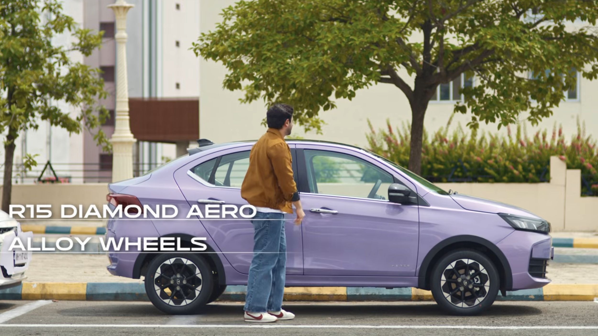 Tata Aeris - India (4)