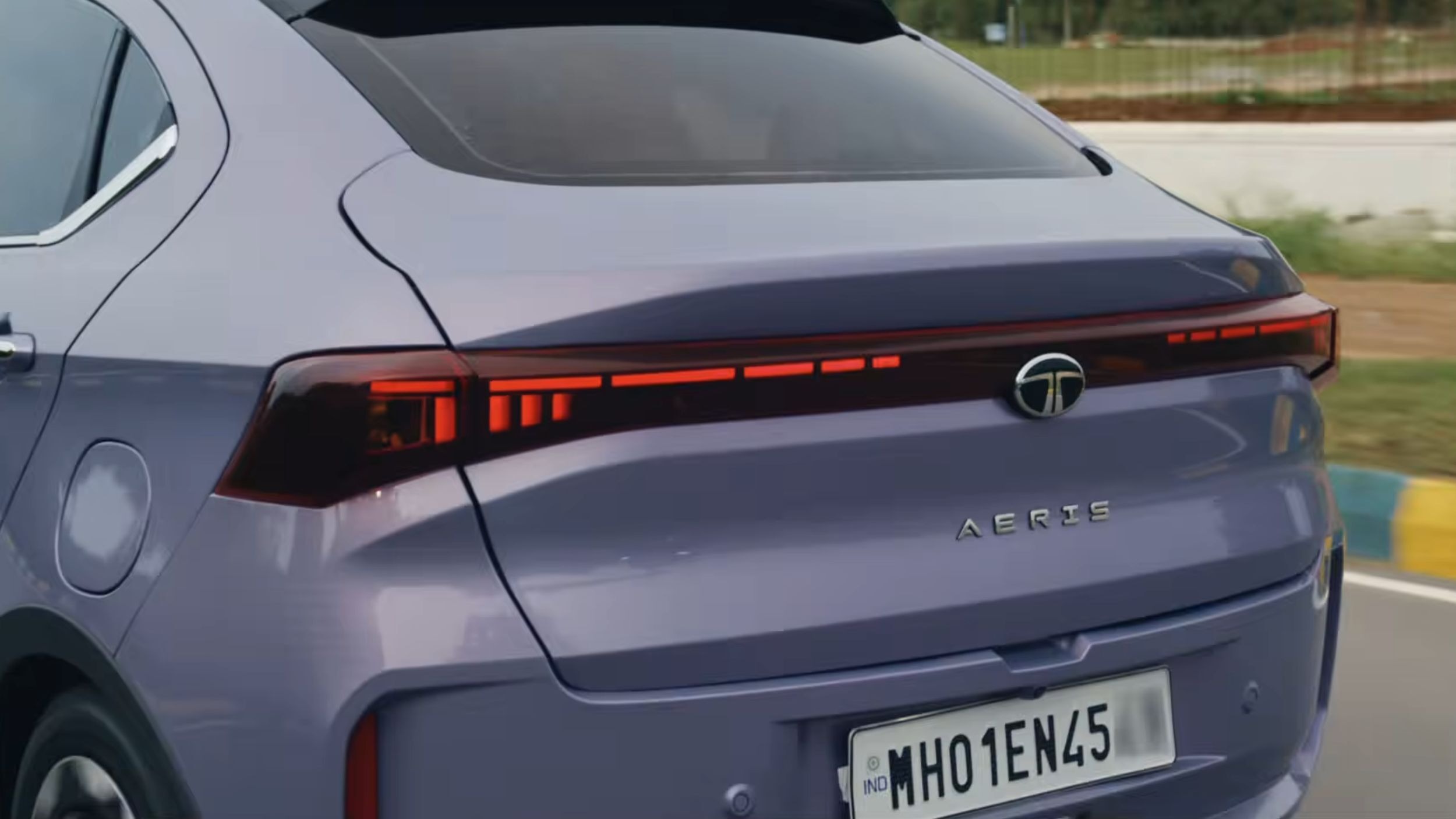 Tata Aeris - India (6)