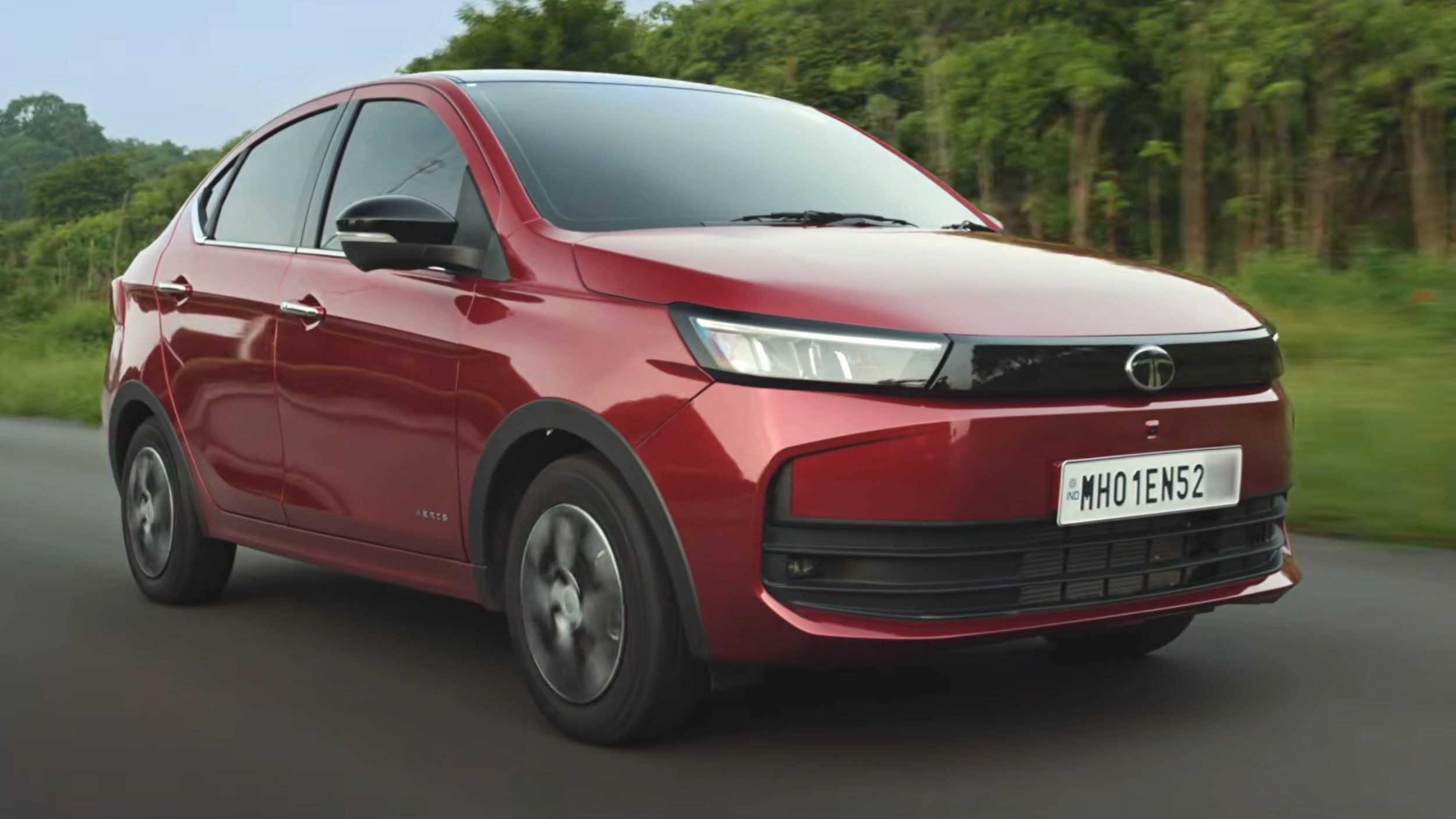 Tata Aeris - India (9)s