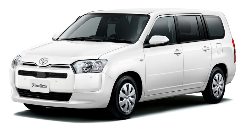 Toyota ProBox - 2026 - Japan (1)