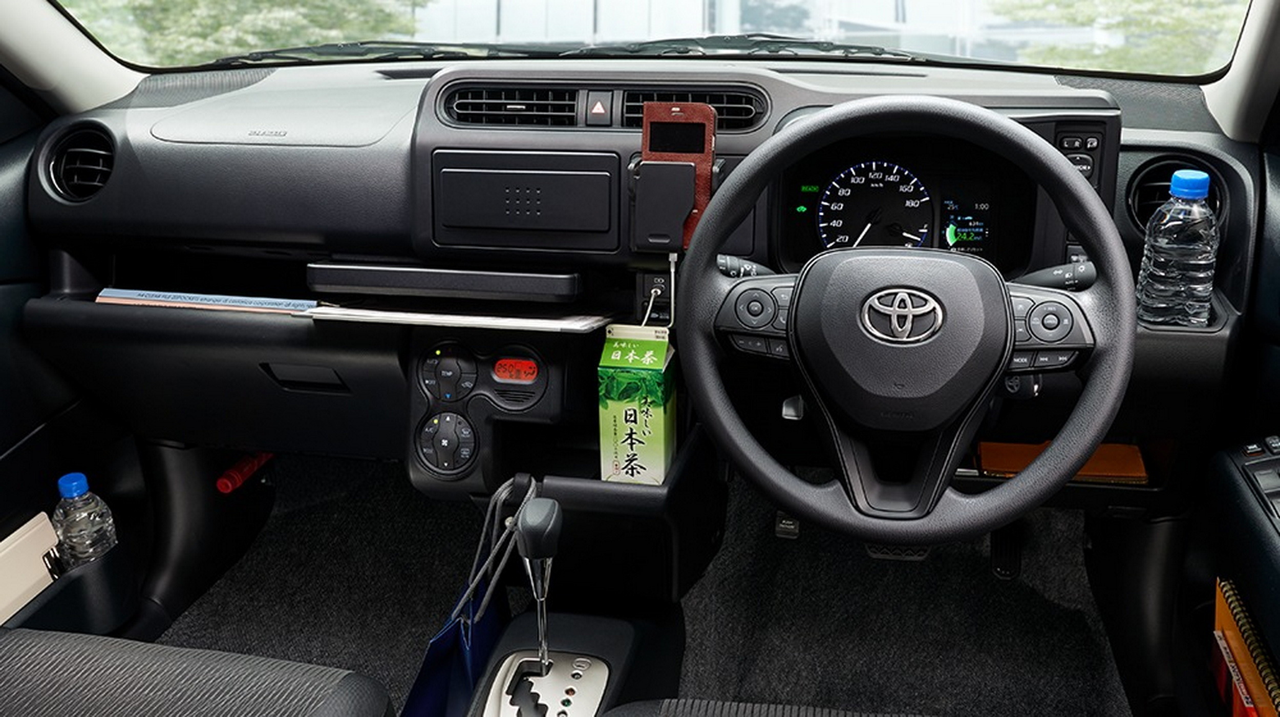 Toyota ProBox - 2026 - Japan (24)