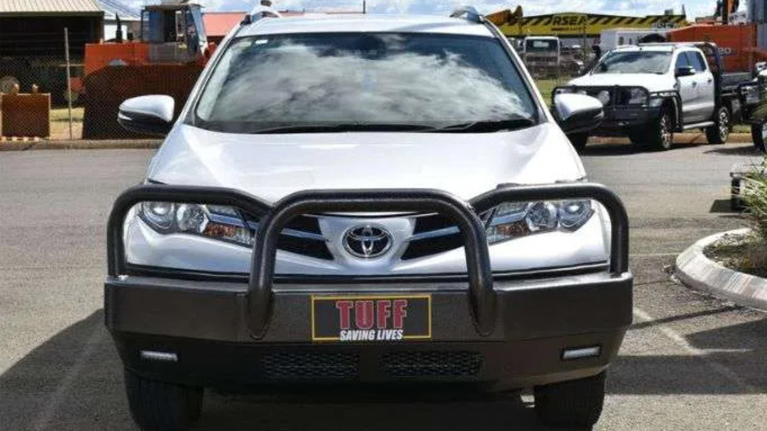 Toyota RAV4 - TUFF Aerostyle Bar (10)
