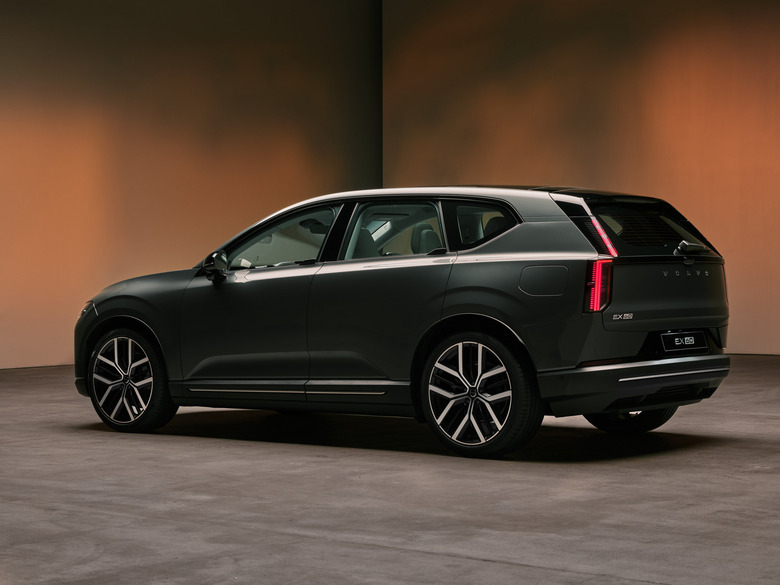 2027 Volvo EX60 515 5