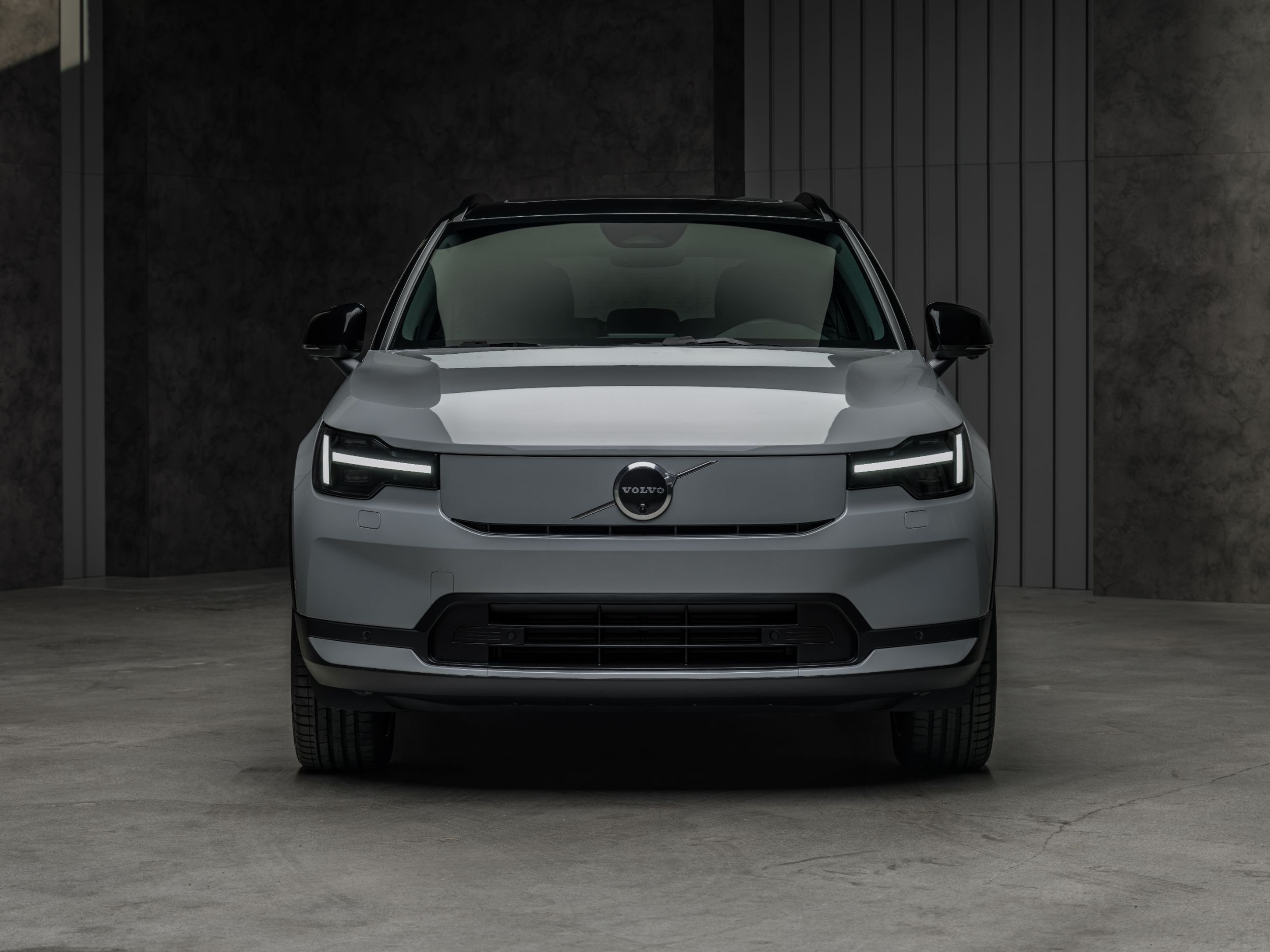 2027 Volvo EX40 Facelift (1)