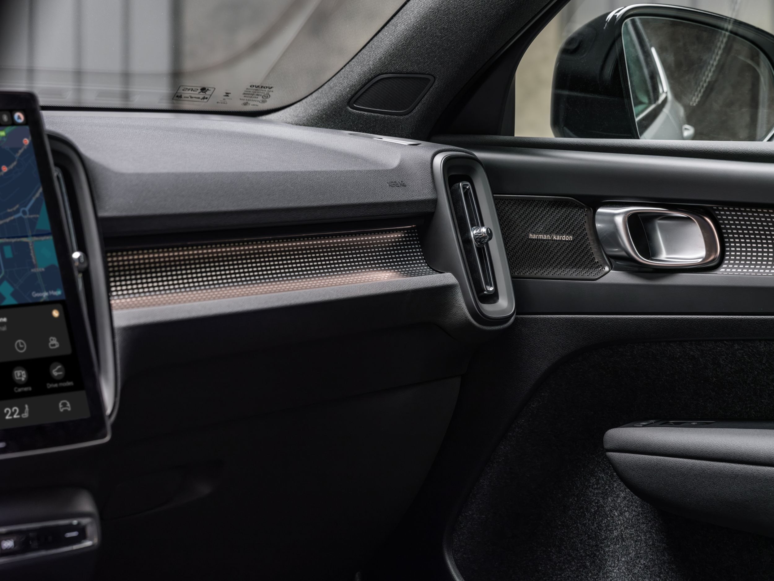 2027 Volvo EX40 Facelift (31)