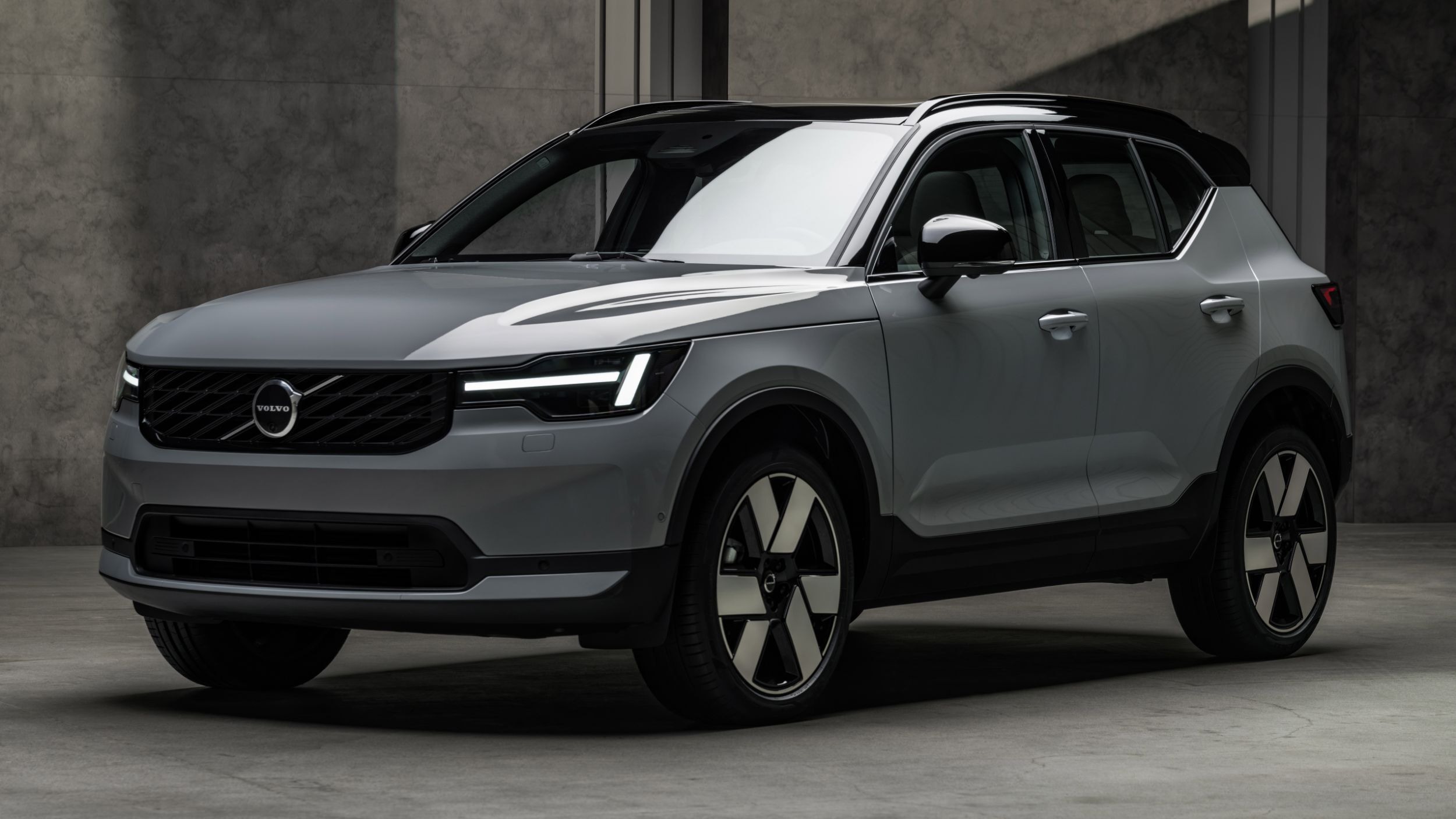 2027 Volvo XC40 Facelift (2) copy