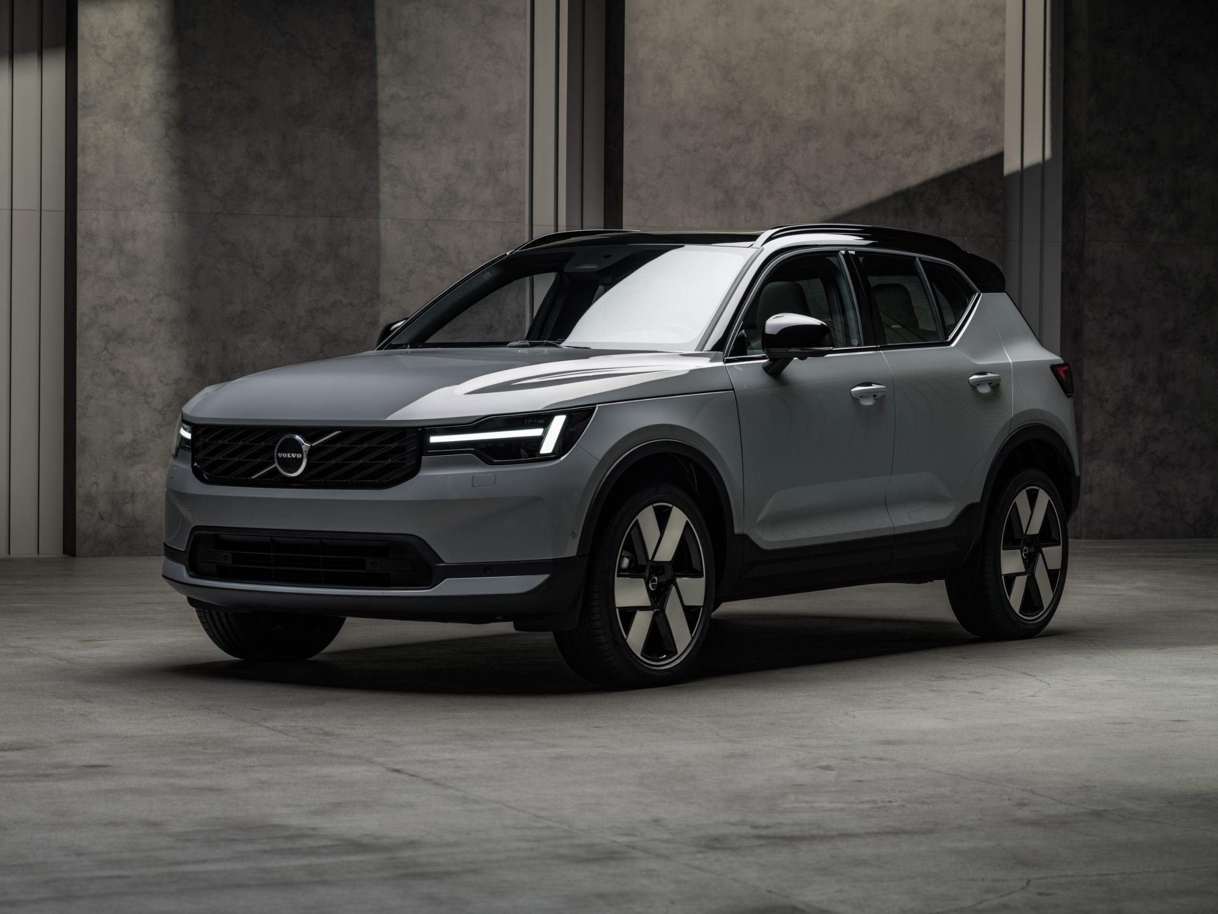 2027 Volvo XC40 Facelift (2)