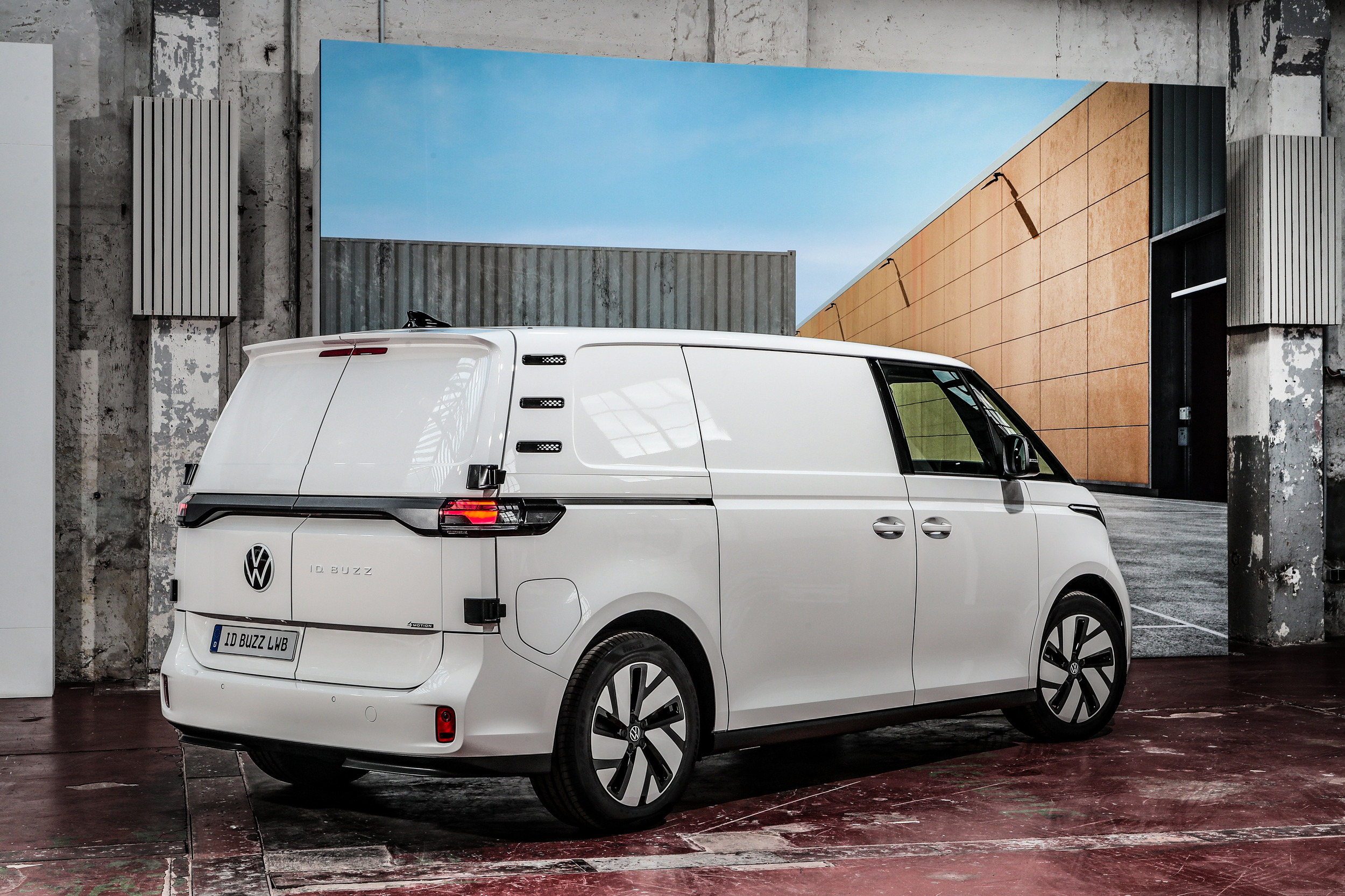 VW ID. Buzz Cargo LWB 923 2