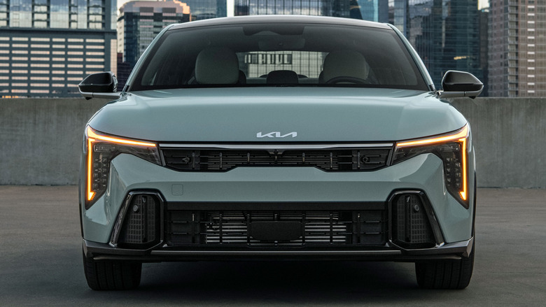 2027-Kia-K4