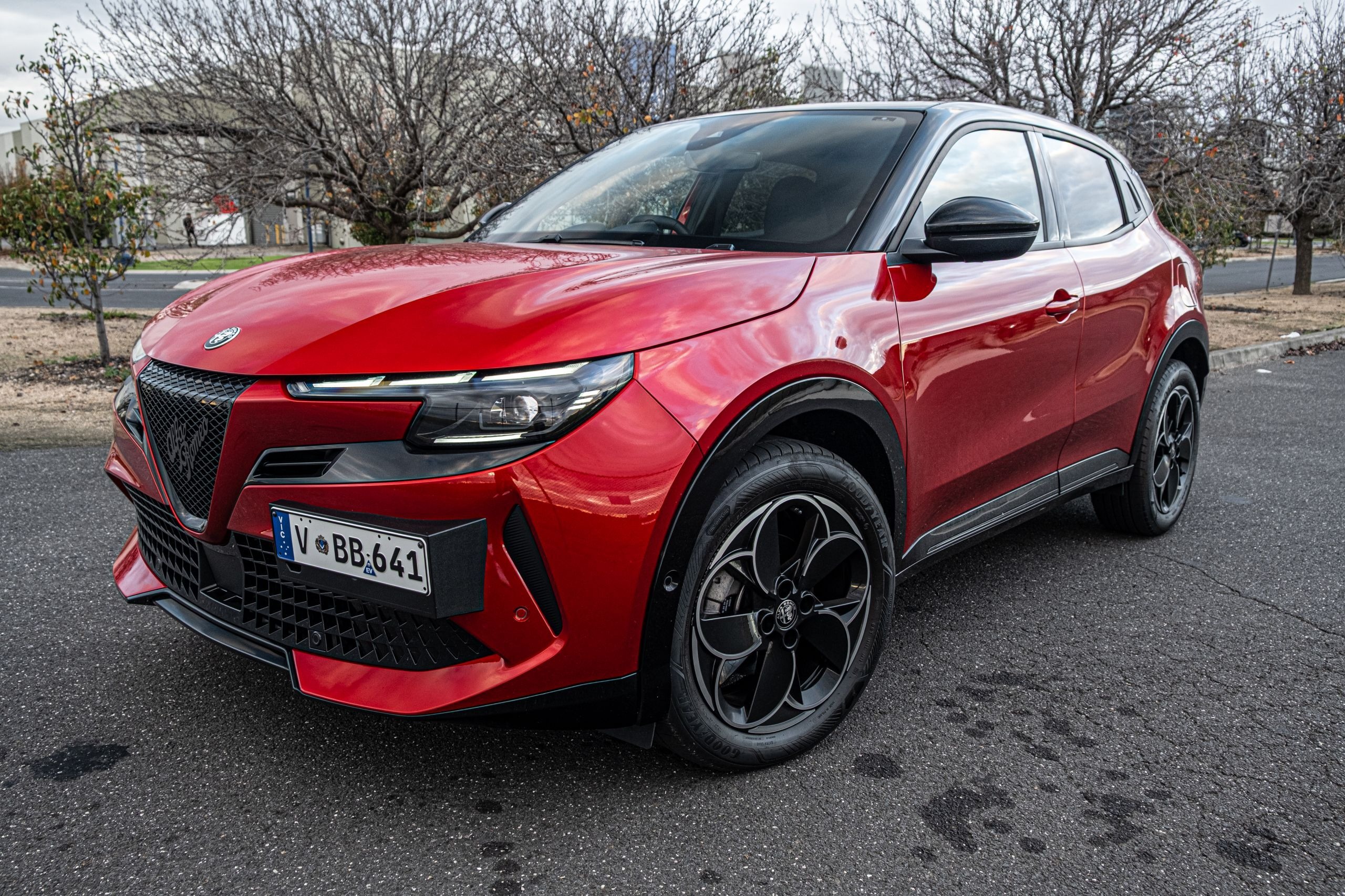 Alfa Romeo Junior Ibrida Review - 01