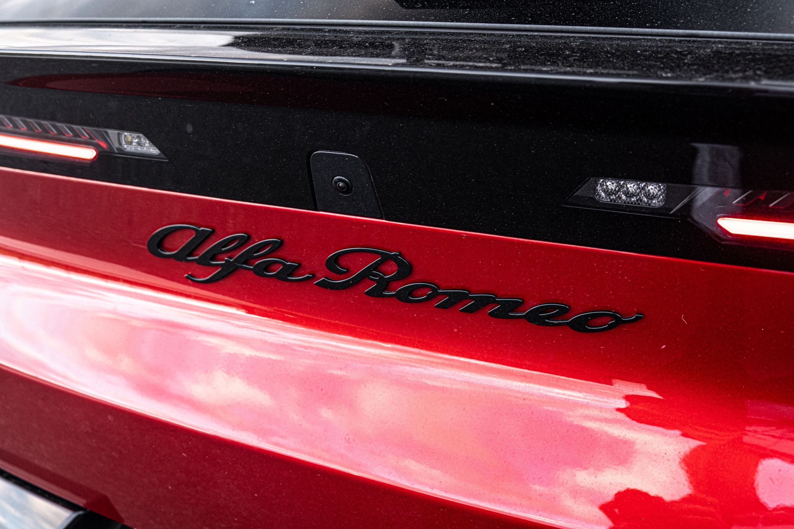 Alfa Romeo Junior Ibrida Review - 21