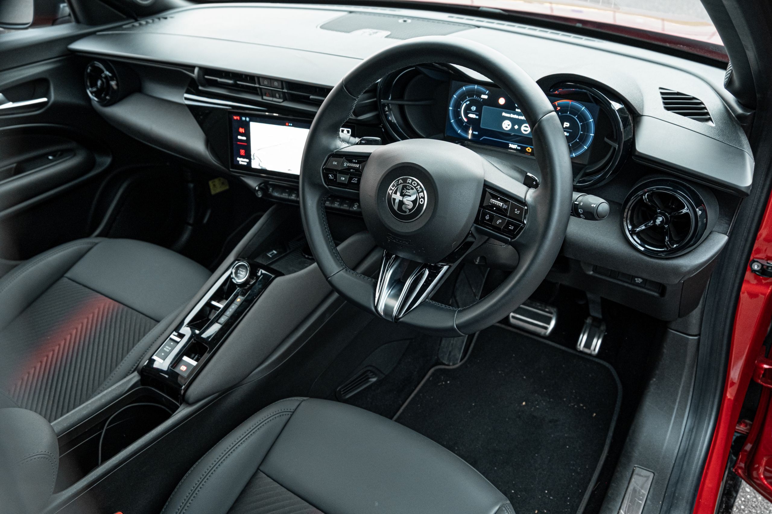 Alfa Romeo Junior Ibrida Review - 40