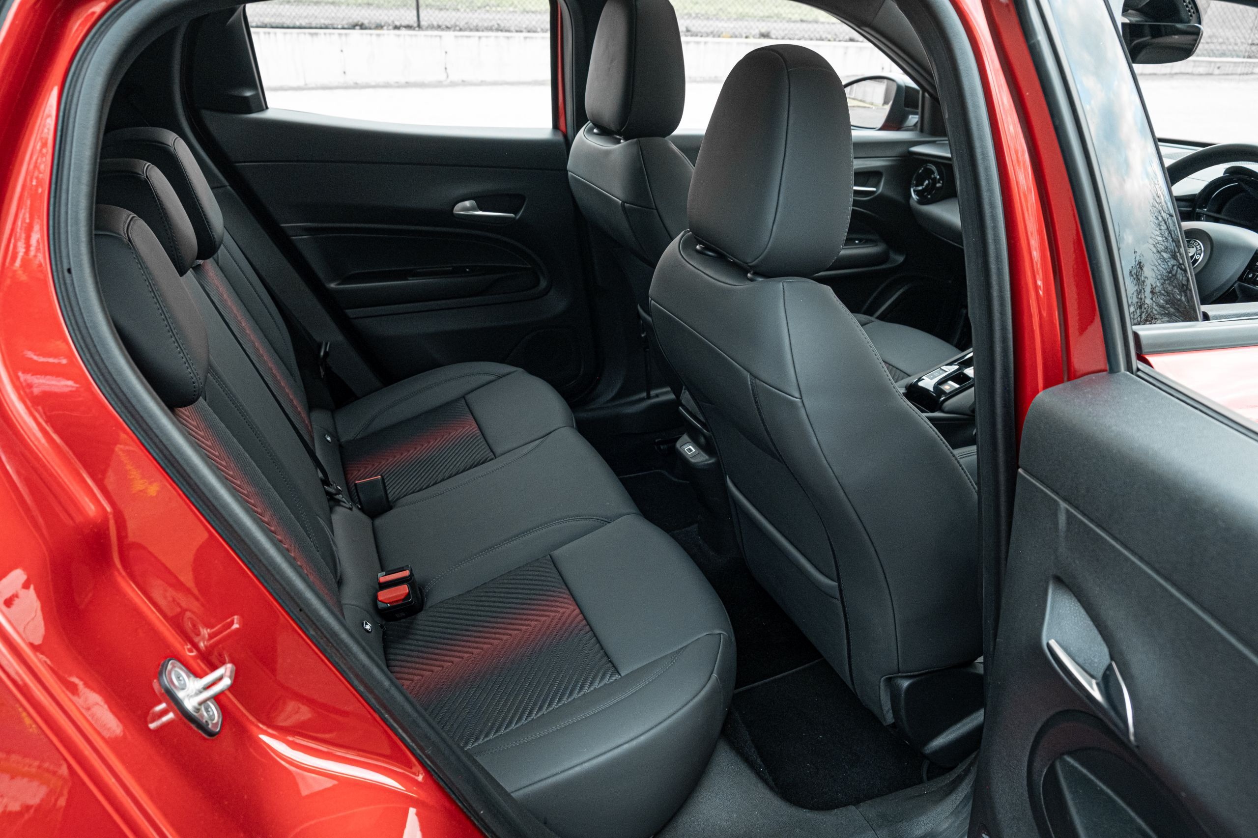 Alfa Romeo Junior Ibrida Review - 41