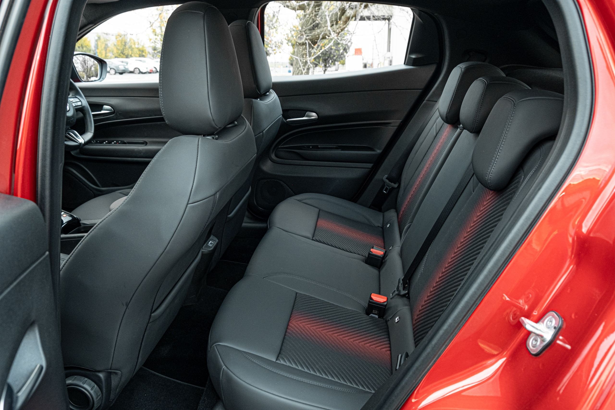 Alfa Romeo Junior Ibrida Review - 48
