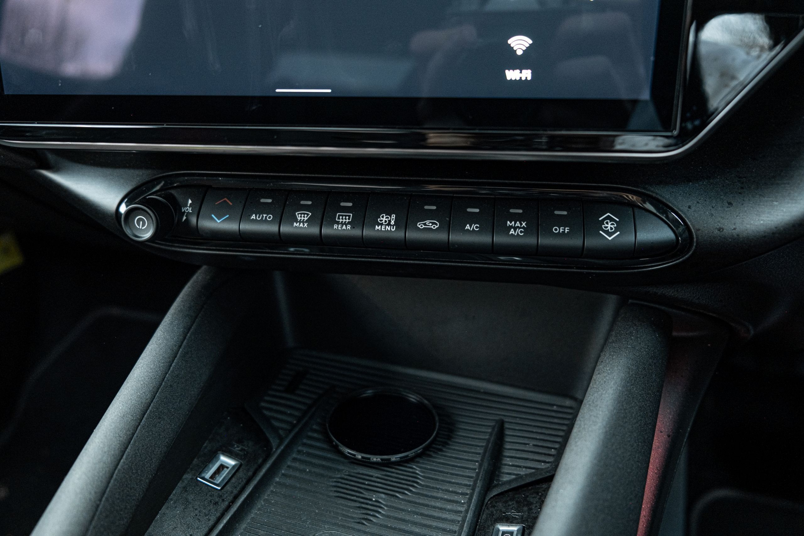Alfa Romeo Junior Ibrida Review - 65