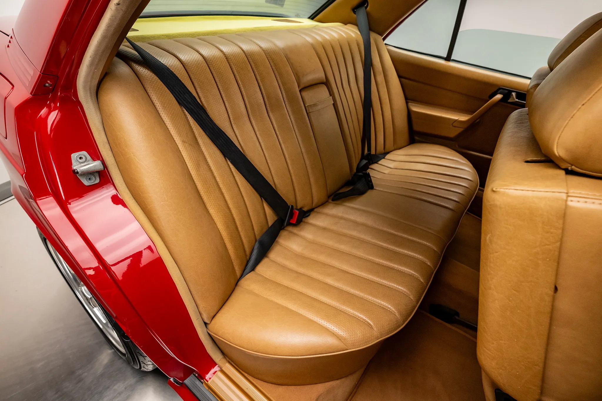 BaT_Mercedes_190E_Callaway_071-70445