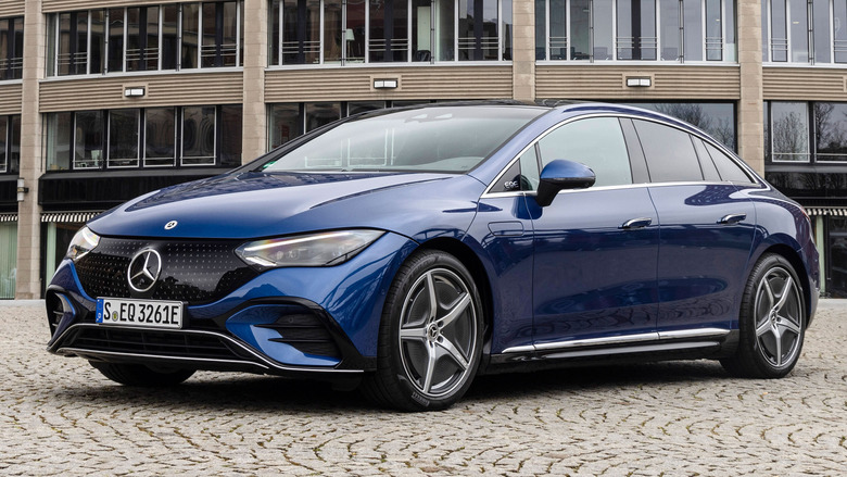 Mercedes-EQE