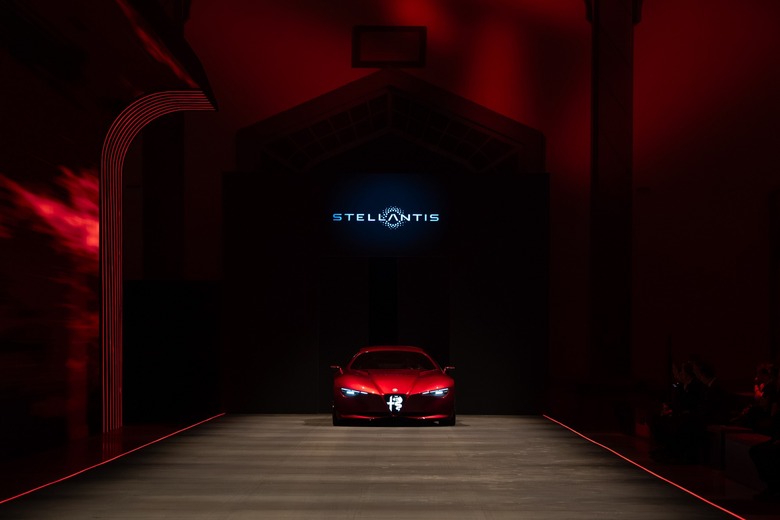 Alfa Romeo Cuorerosso New - 17