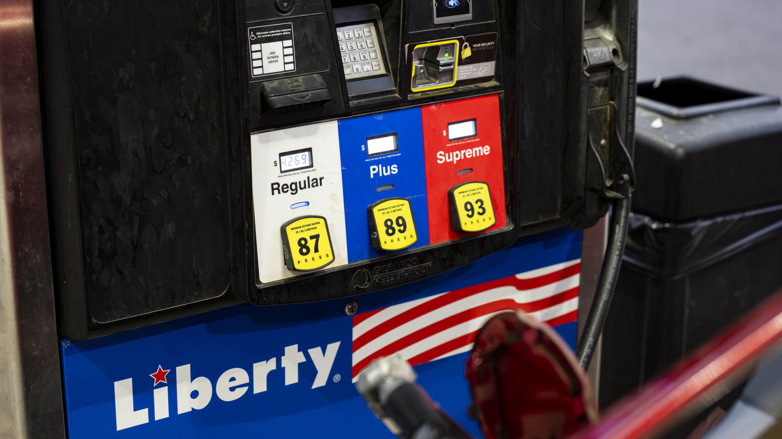Ceny benzyny w USA pobiły rekord dni powyżej 4 USD za galon
