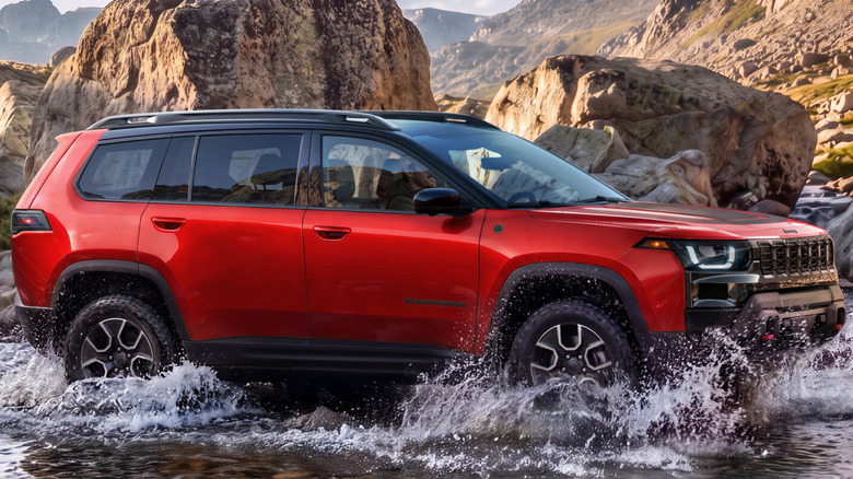 Jeep Cherokee Trailhawk driving in water