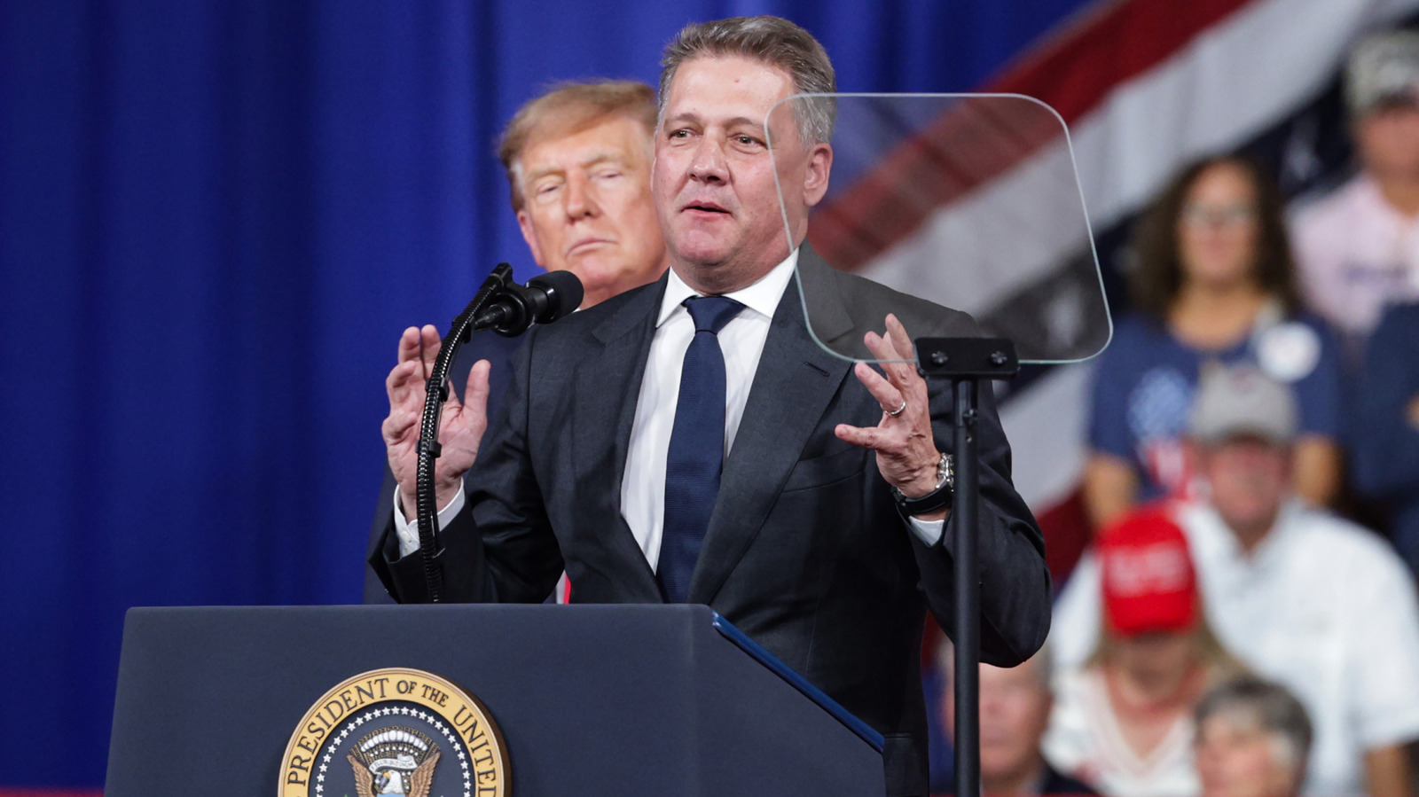 Szef Audi skrytykowany za wystąpienie z Trumpem na wiecu przedwyborczym