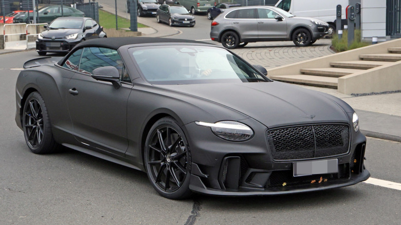 Spy shot of a Bentley Supersports convertible prototype